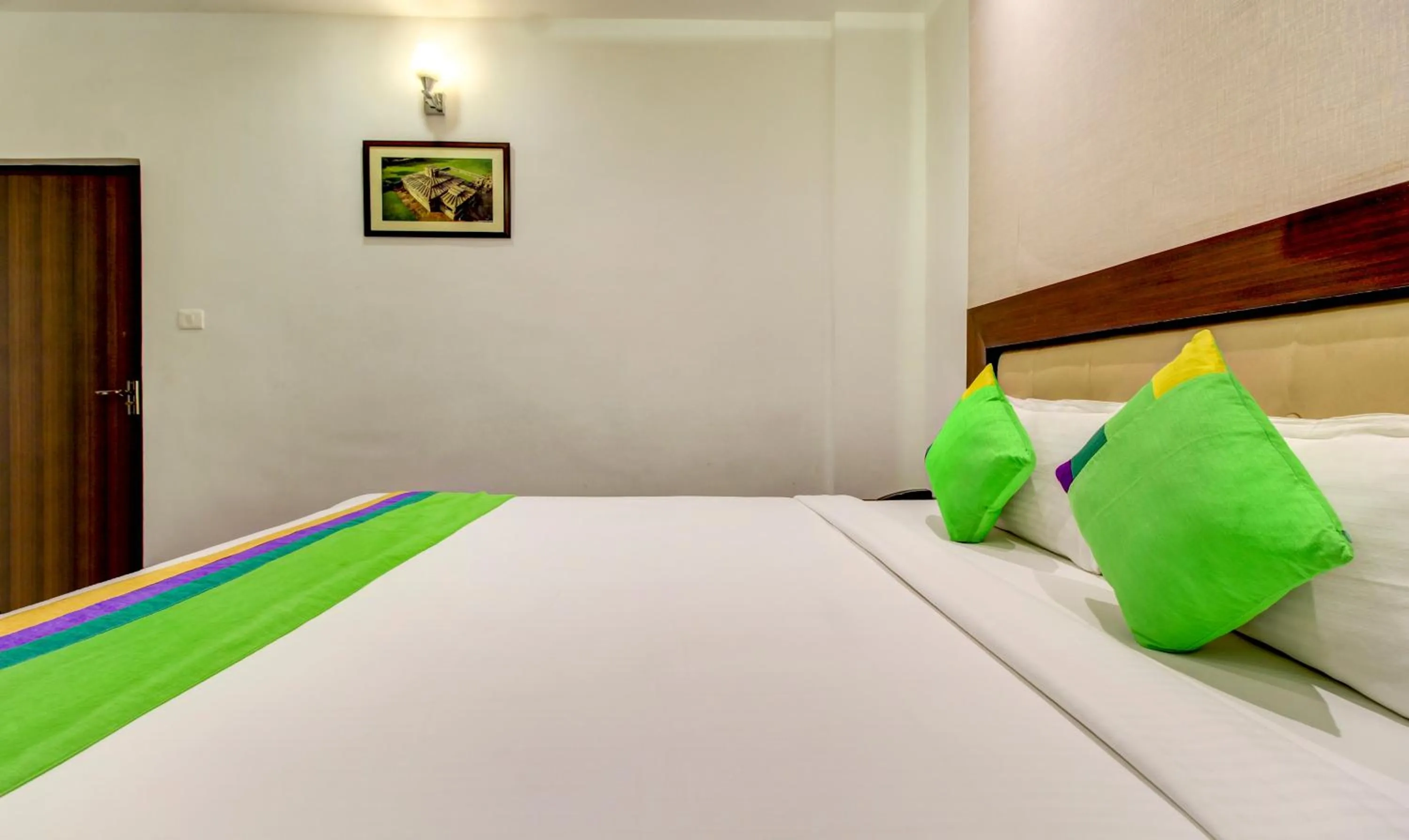 Bedroom, Bed in Treebo The Sai Leela Suites