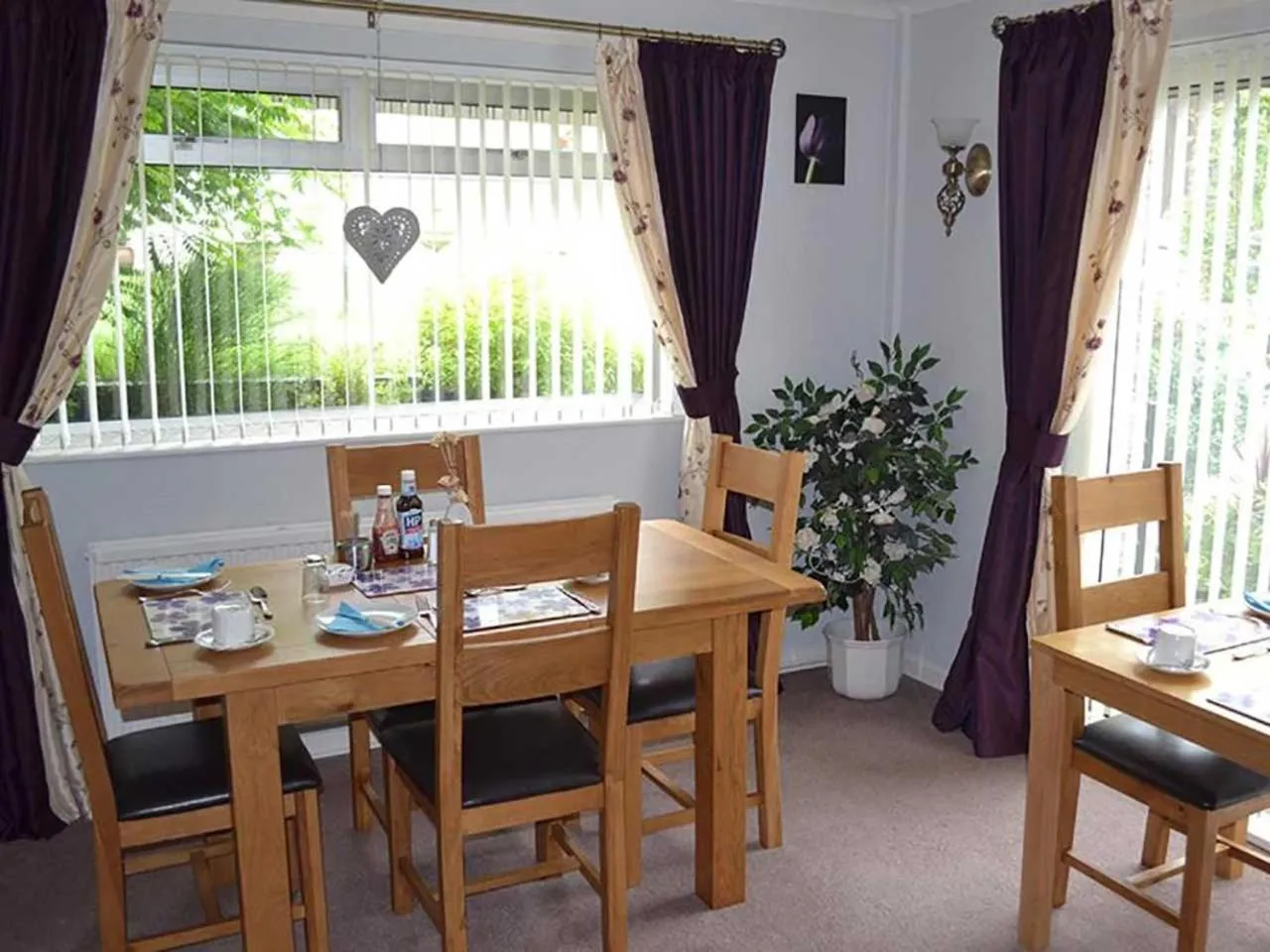 Seating area in Gwynfa