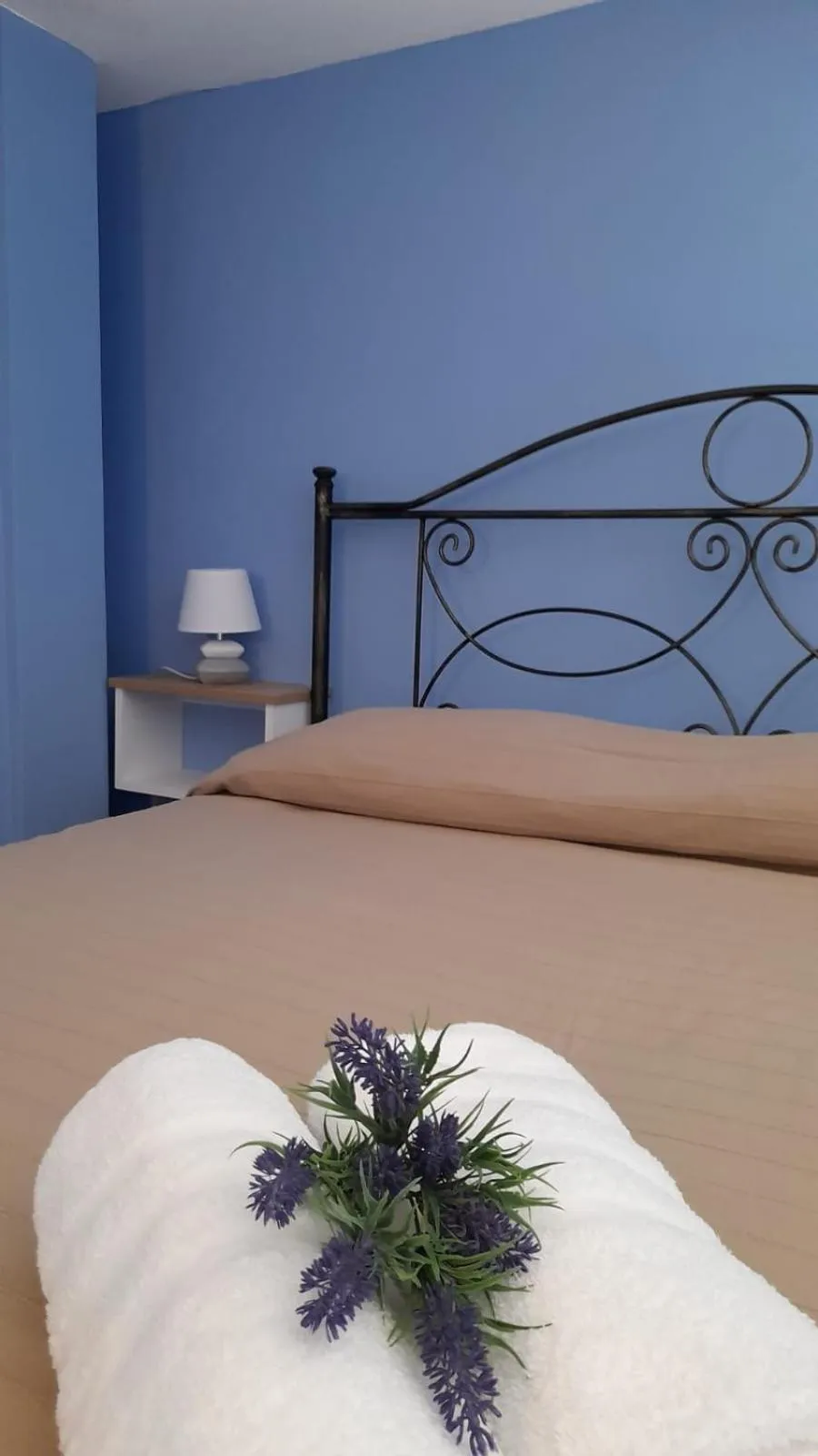 Bedroom, Bed in B&B dei Murales