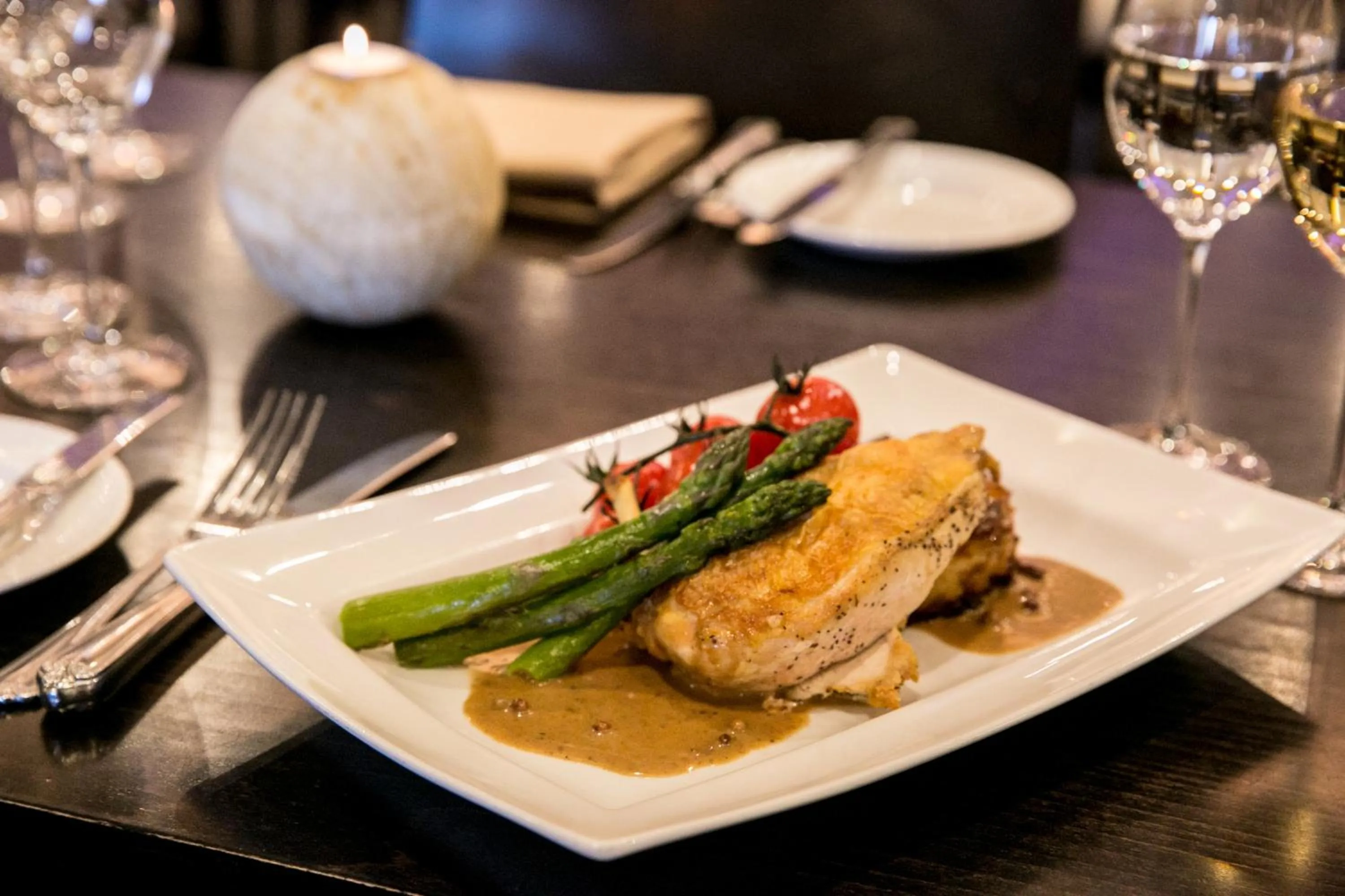 Restaurant/places to eat in Lancaster House Hotel