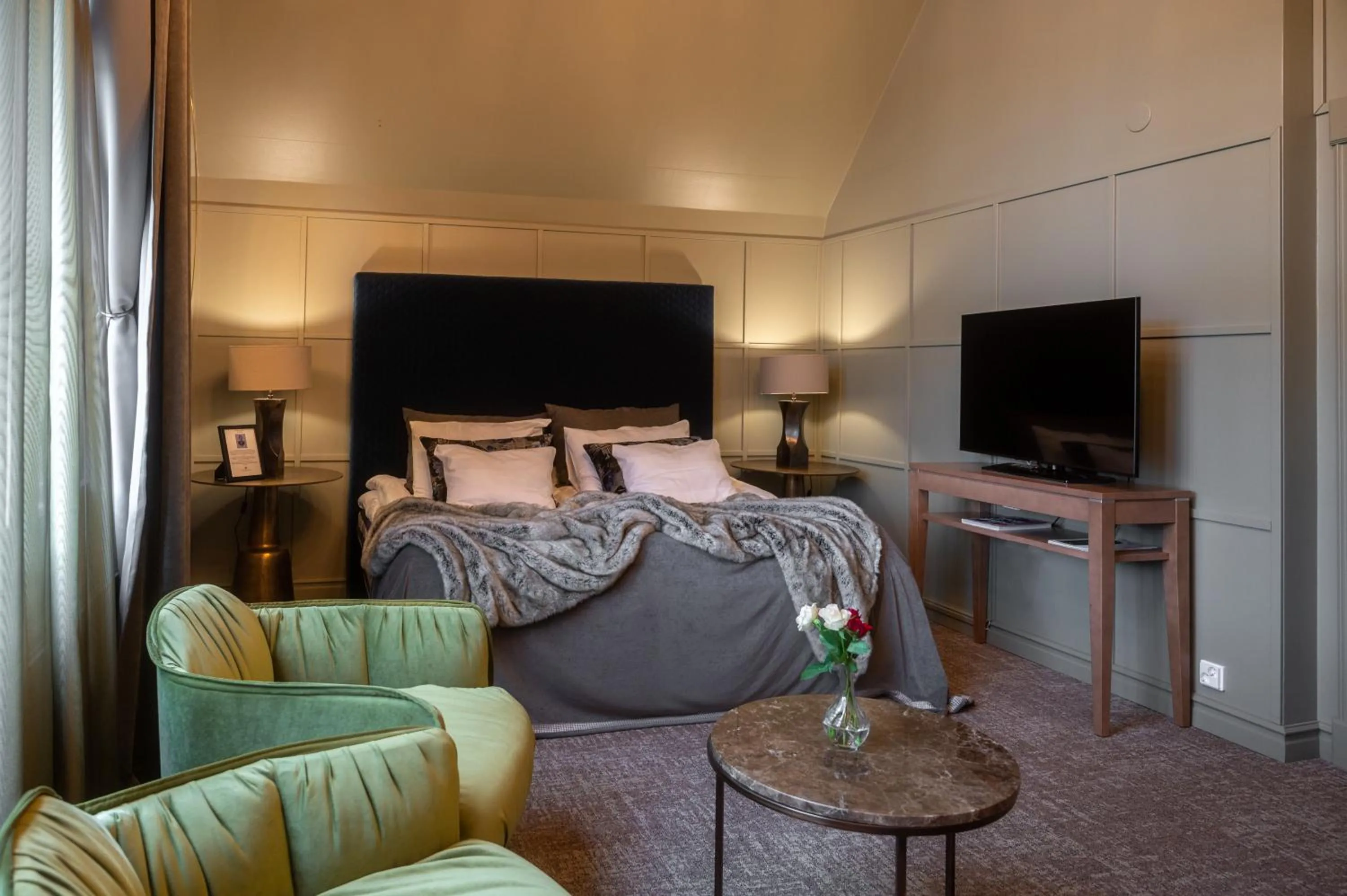 Bed in Hotel Vanajanlinna