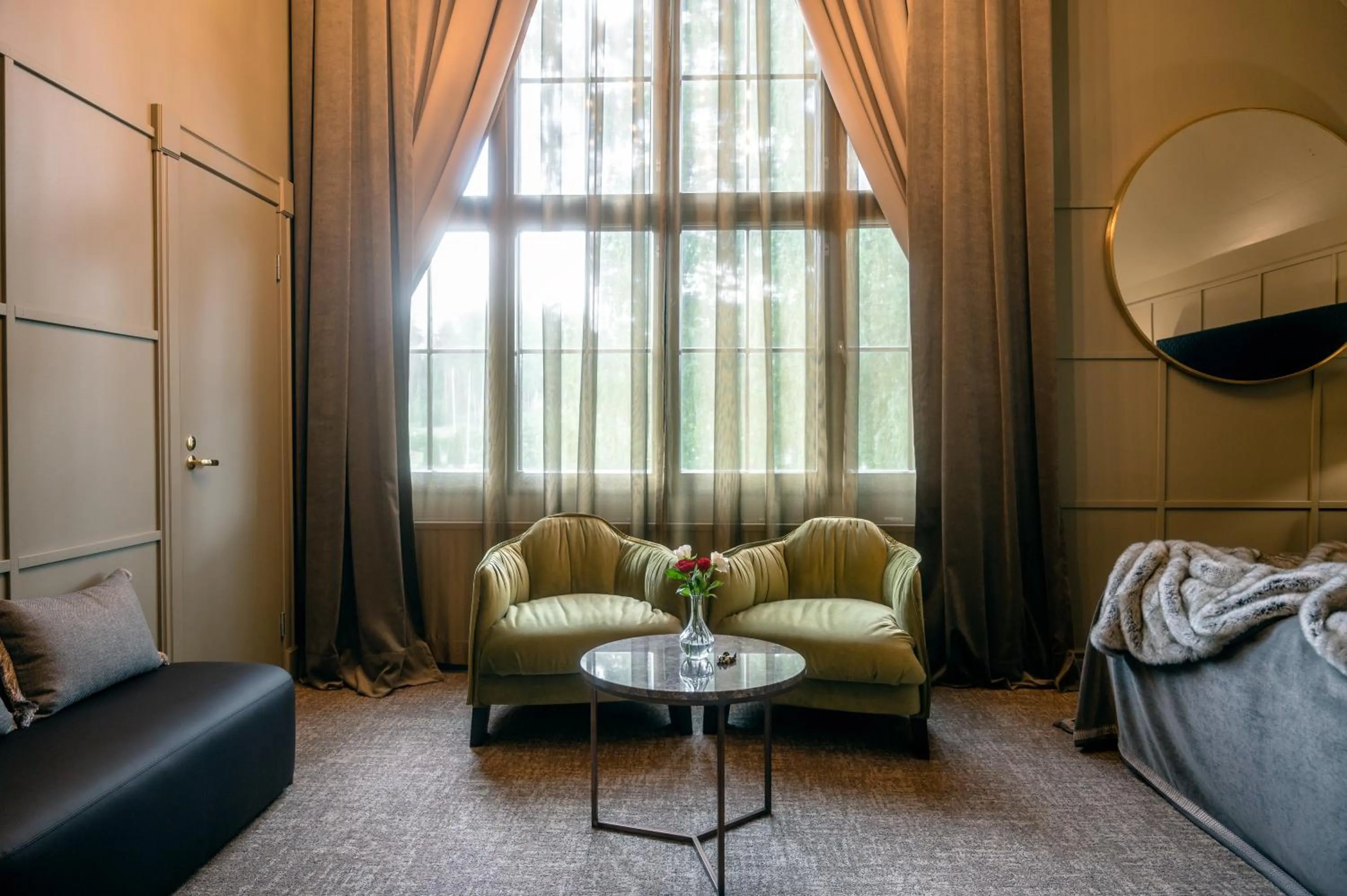 Seating area in Hotel Vanajanlinna