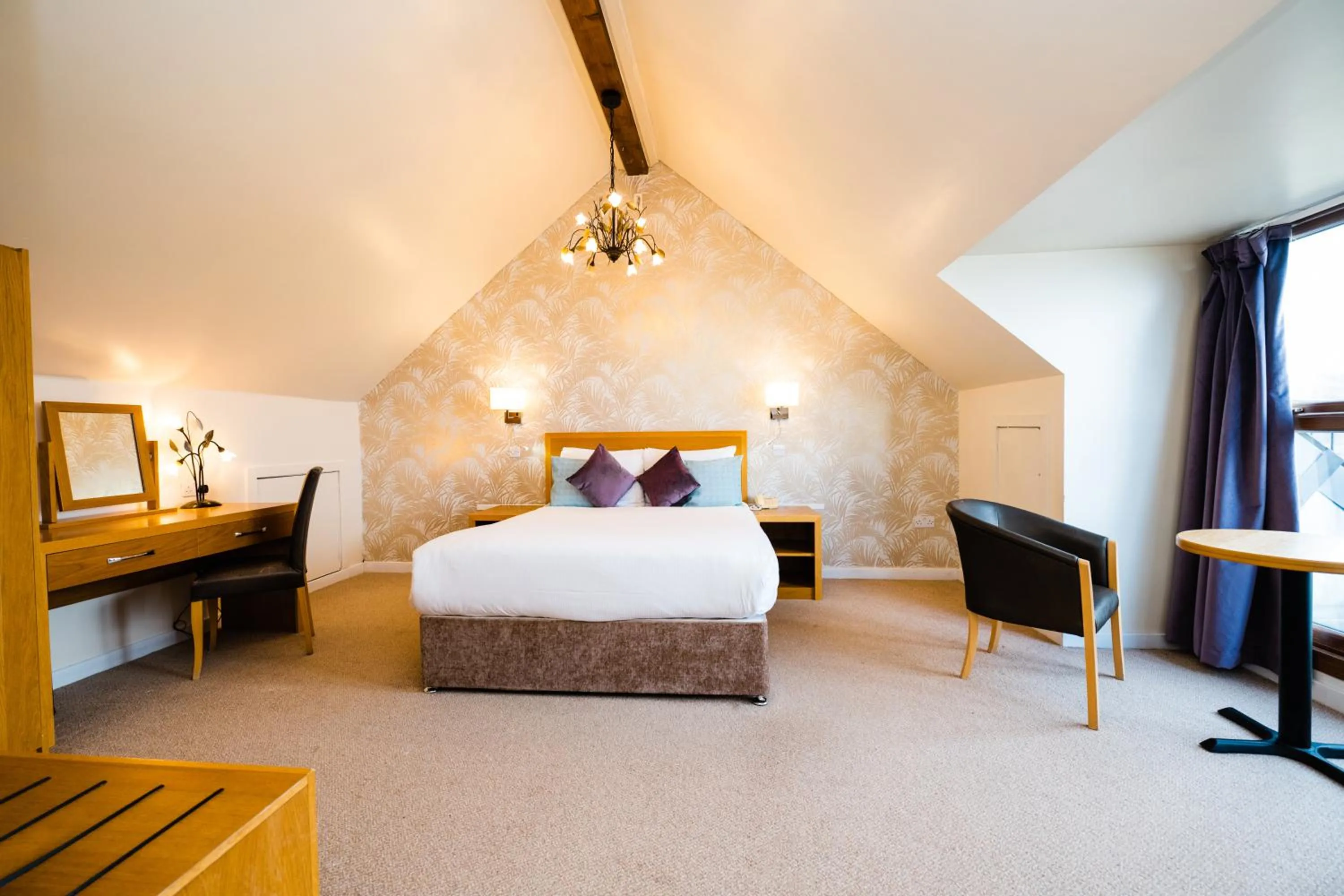 Bed in Raven Hall Hotel