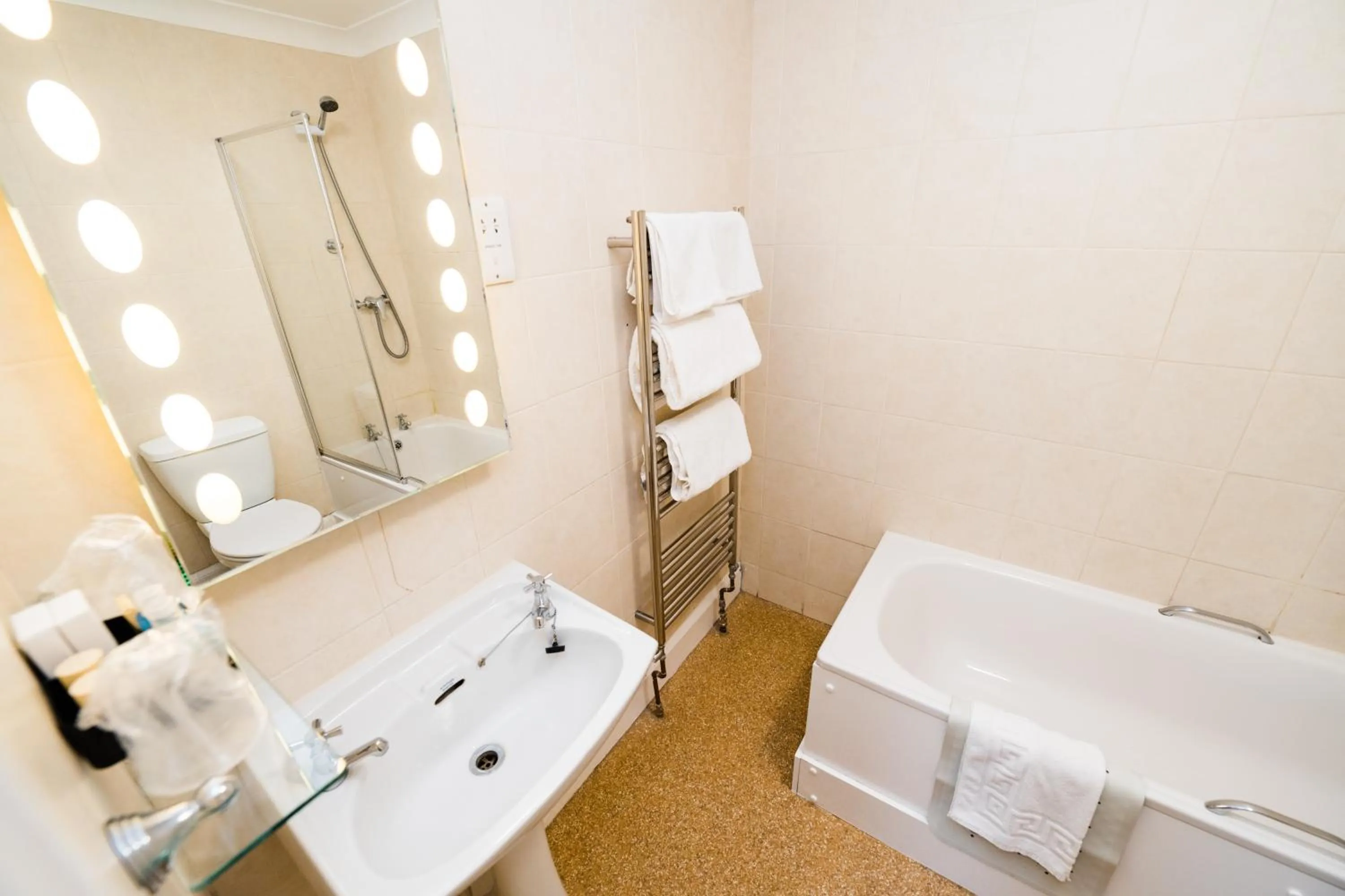 Bathroom in Raven Hall Hotel