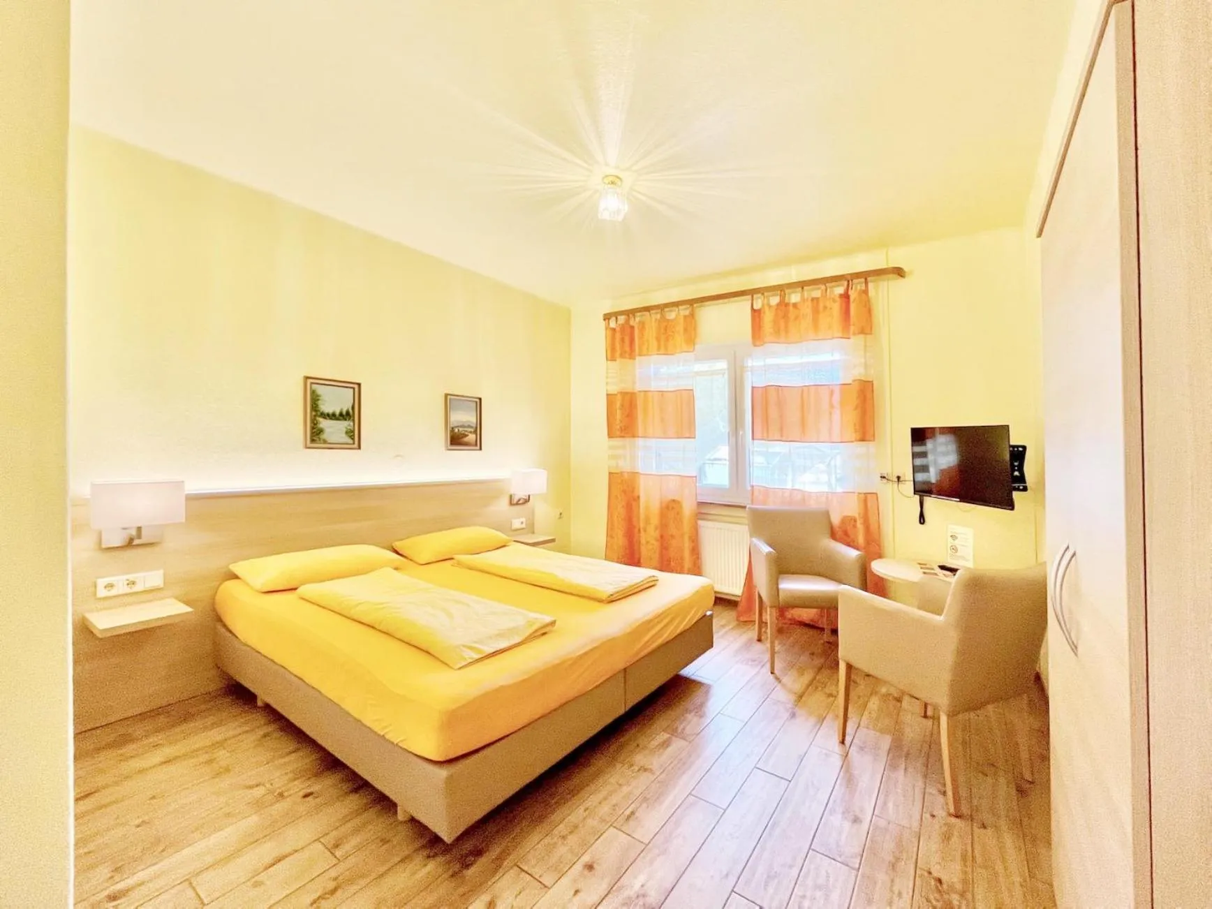 Bed in Hotel-Heilsberg