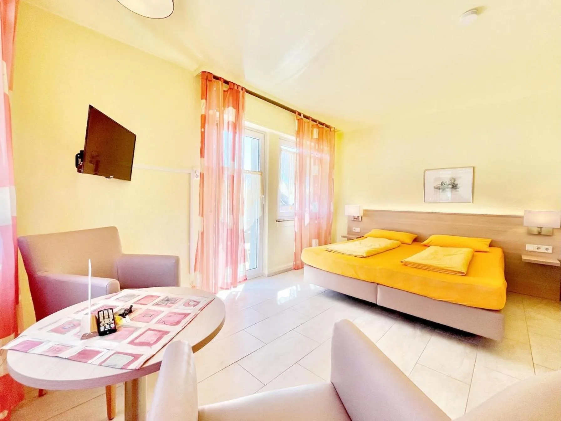 TV and multimedia, Bed in Hotel-Heilsberg