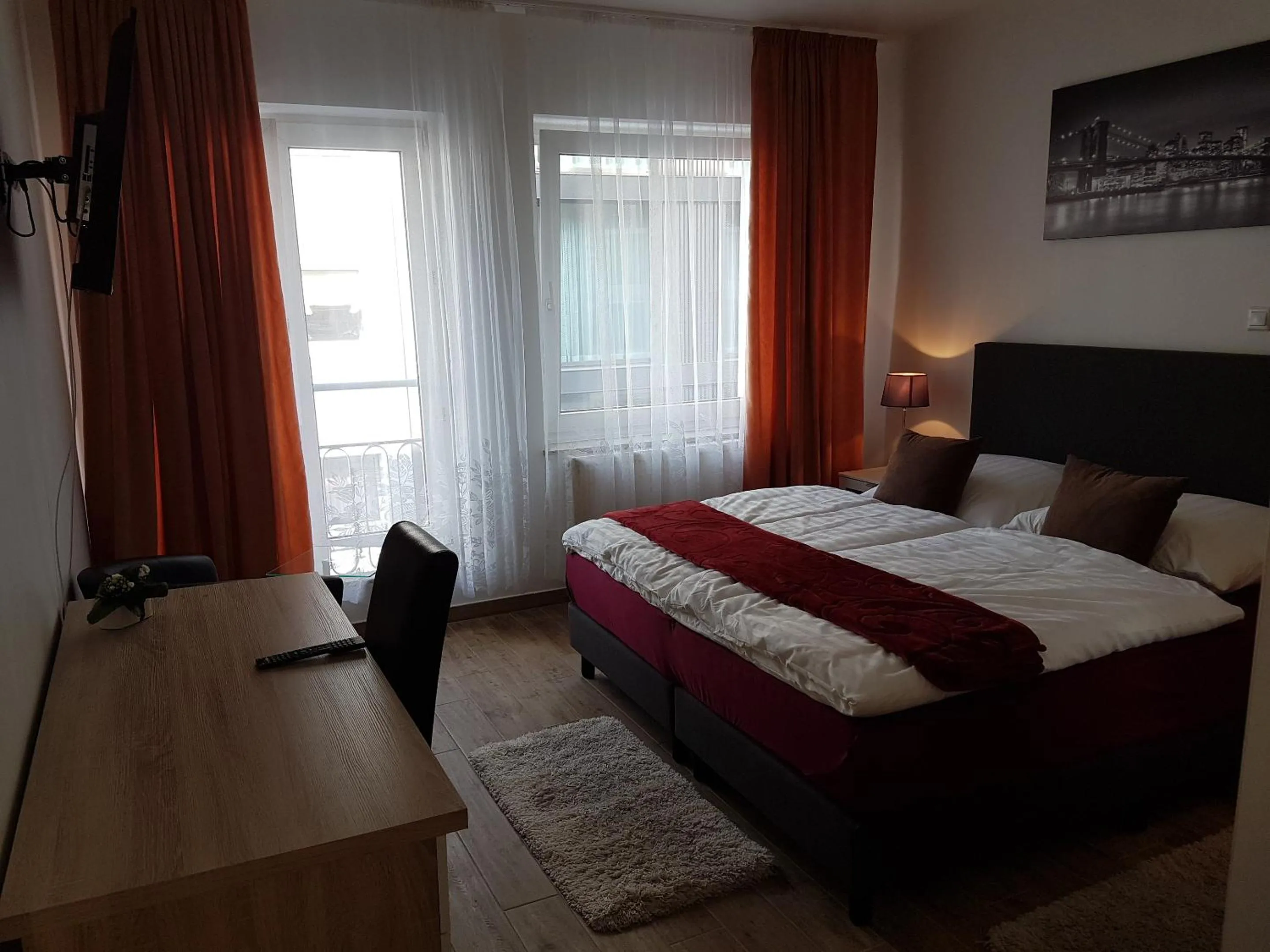 Photo of the whole room, Bed in Hotel Eigelstein