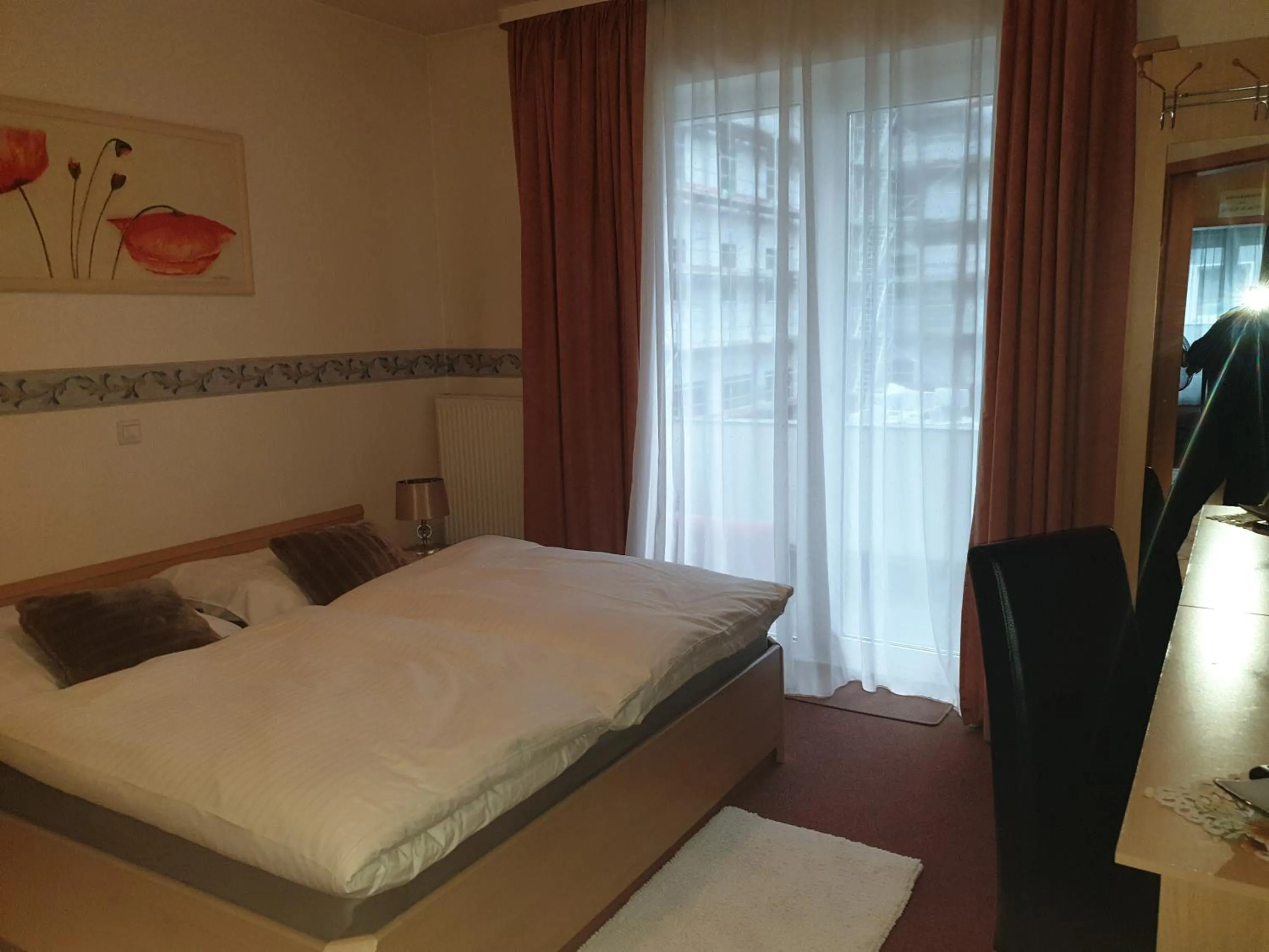Photo of the whole room, Bed in Hotel Eigelstein