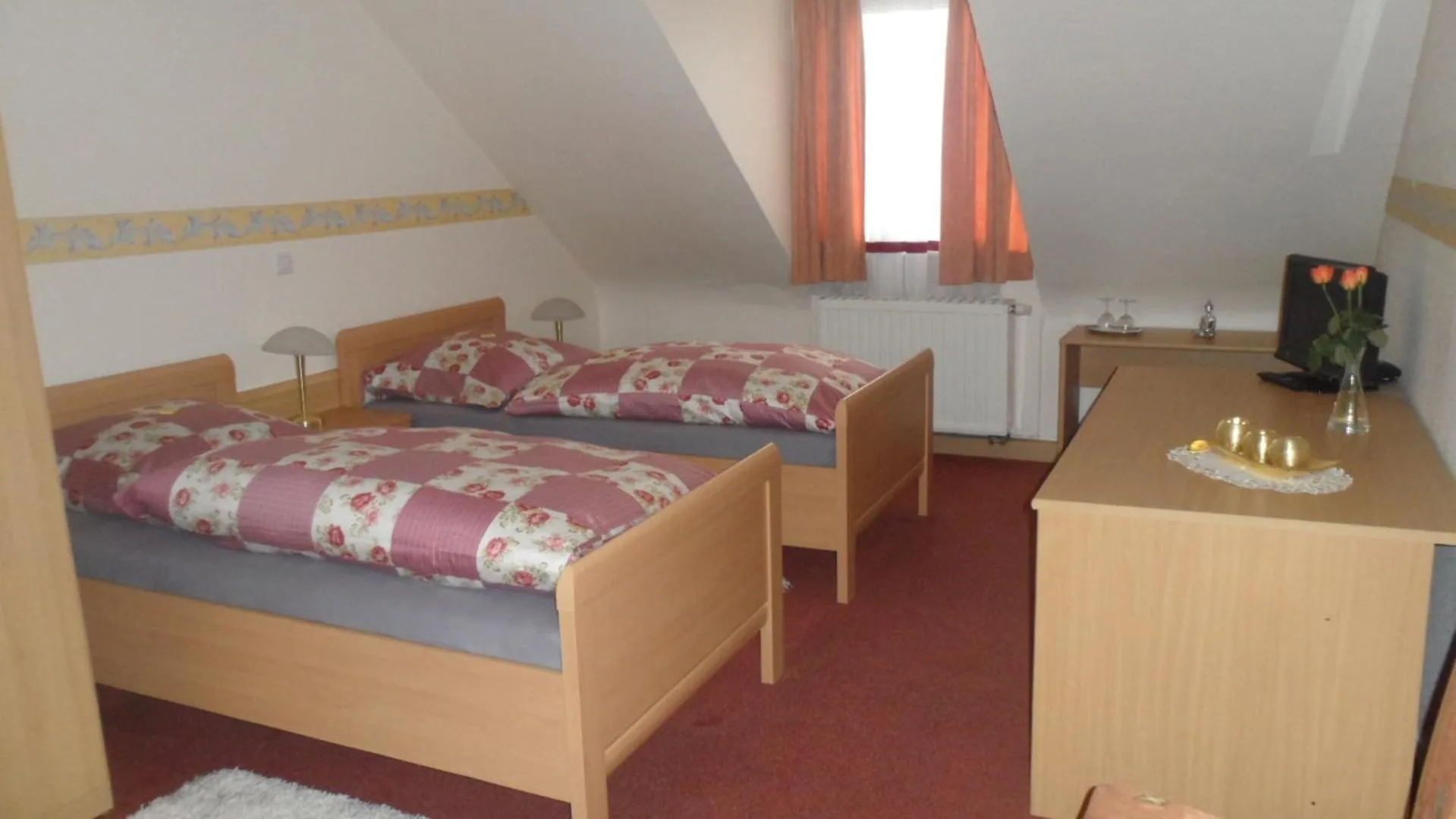 Photo of the whole room, Bed in Hotel Eigelstein