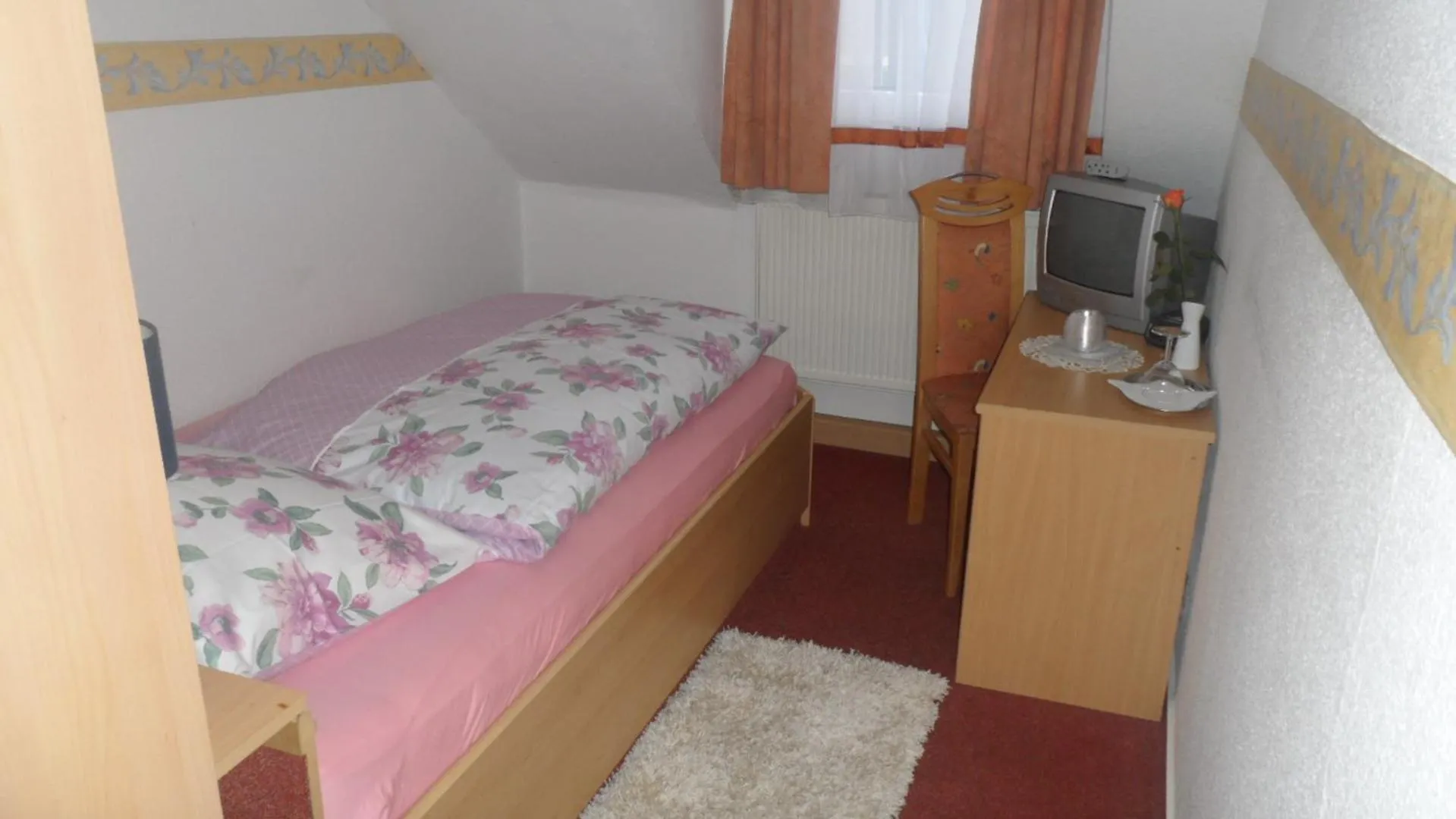 Photo of the whole room, Bed in Hotel Eigelstein