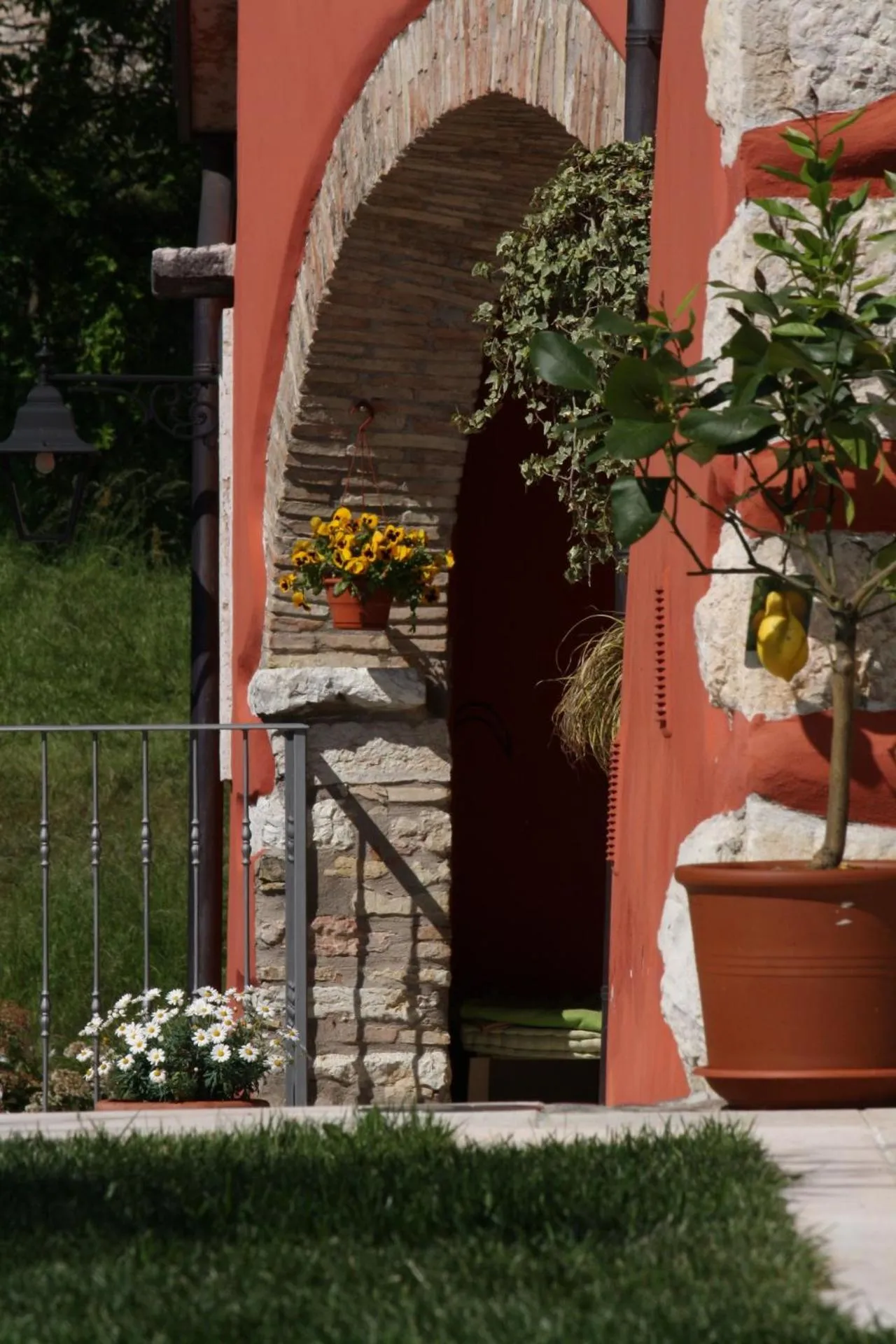 Decorative detail in B&B POGGIO CAIAR