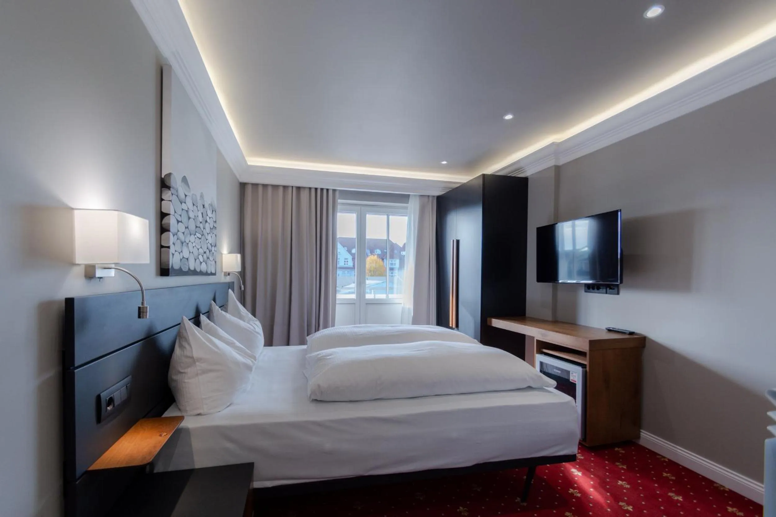 Photo of the whole room in 2H Horizon Hotel