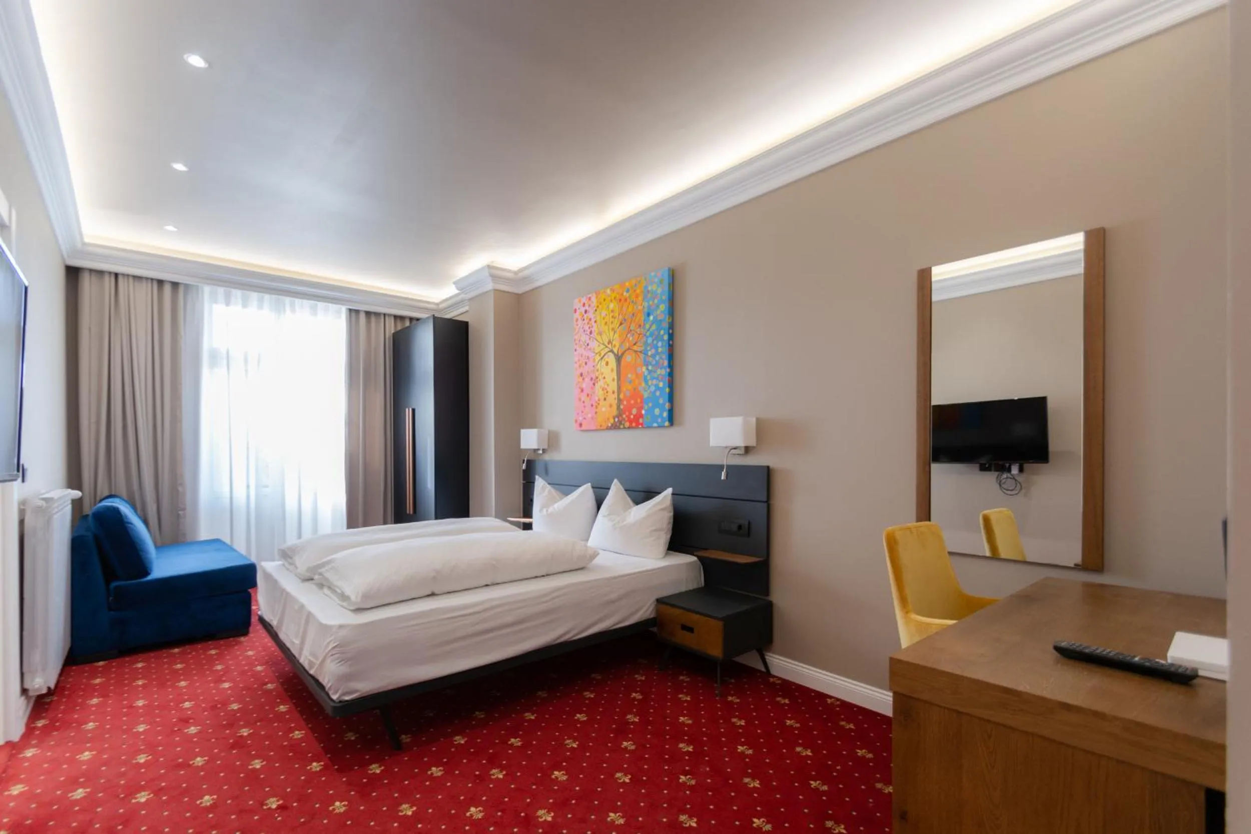 Photo of the whole room in 2H Horizon Hotel