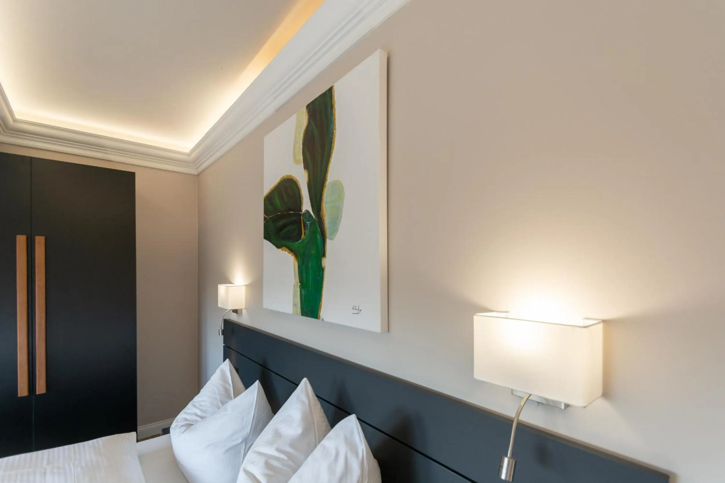 Bed in 2H Horizon Hotel