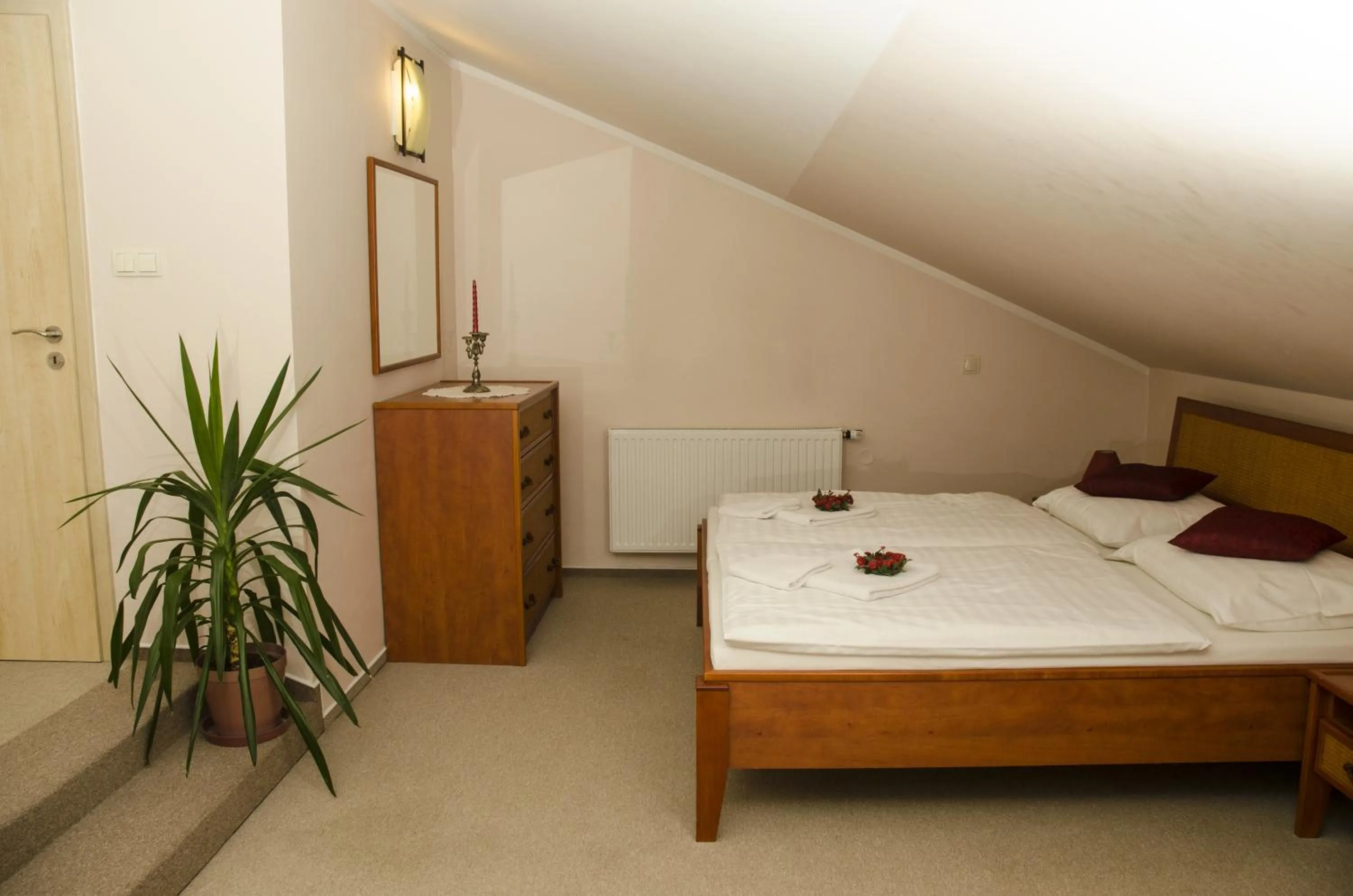 Photo of the whole room, Bed in Hotel & restaurant SIGNAL