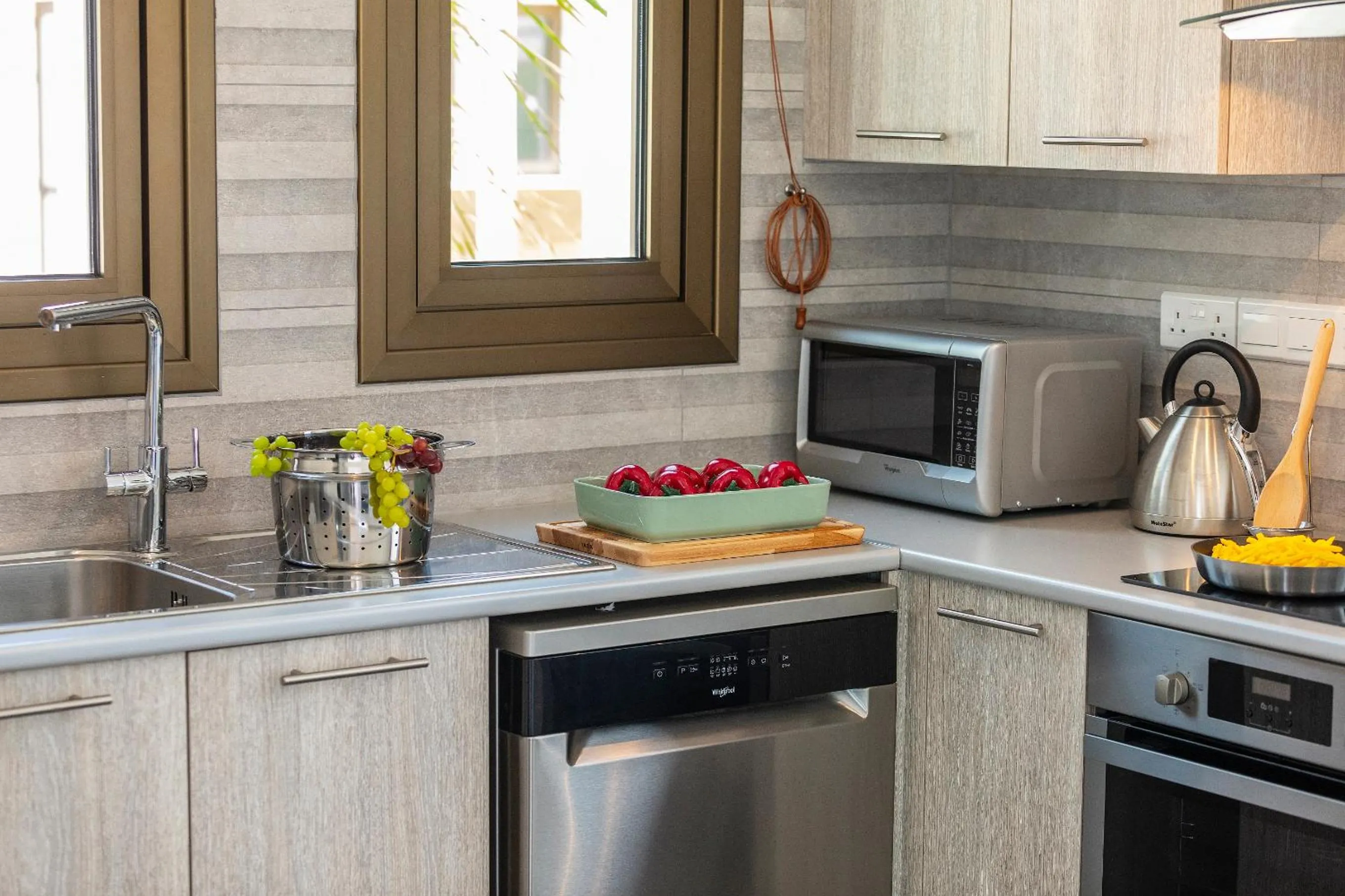 Coffee/tea facilities in Chris Le Mare Luxury Villa