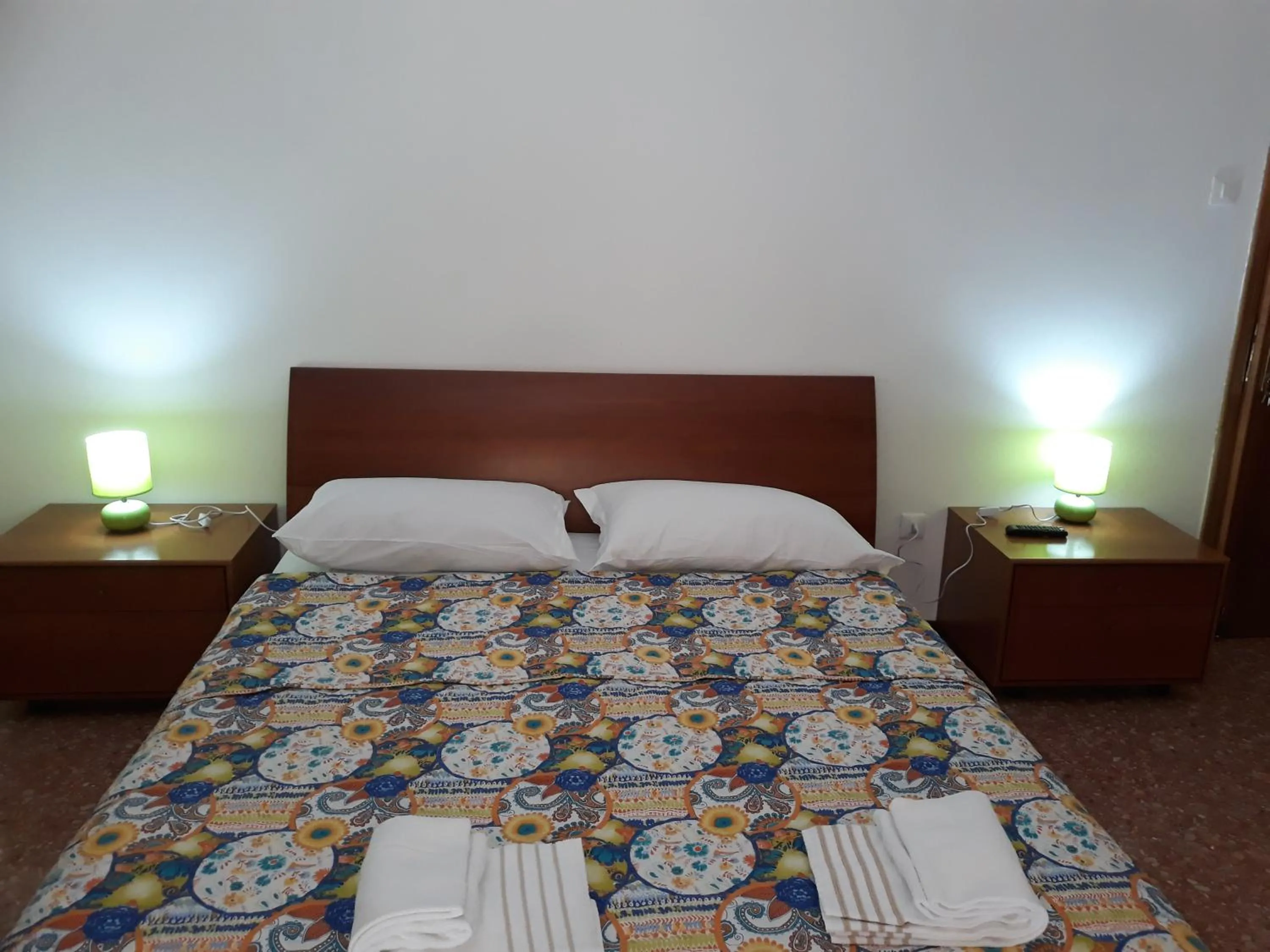 Garden view, Bed in Venice Best Vacation