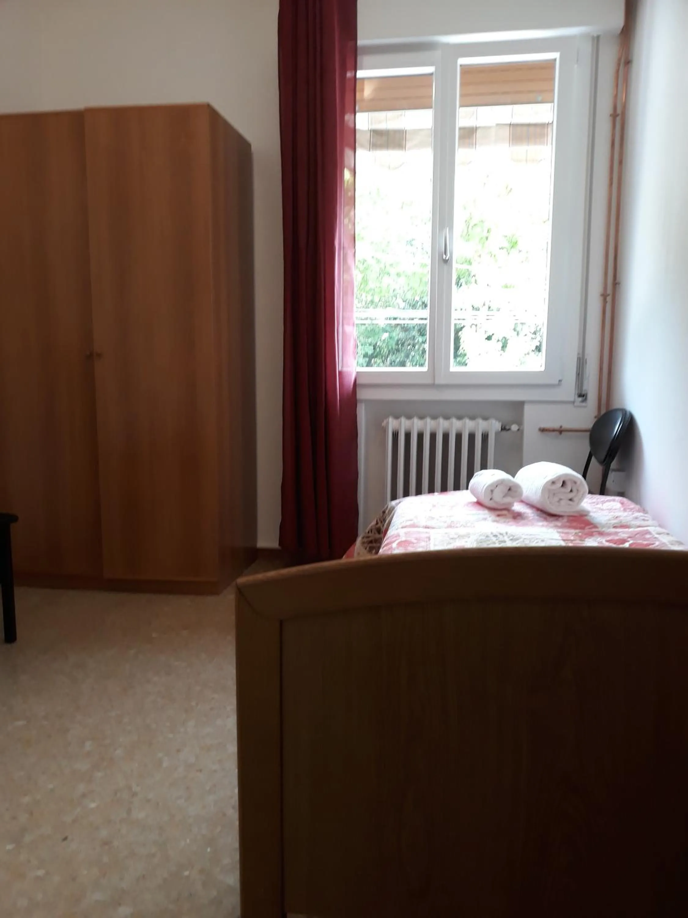 Garden view, Bed in Venice Best Vacation