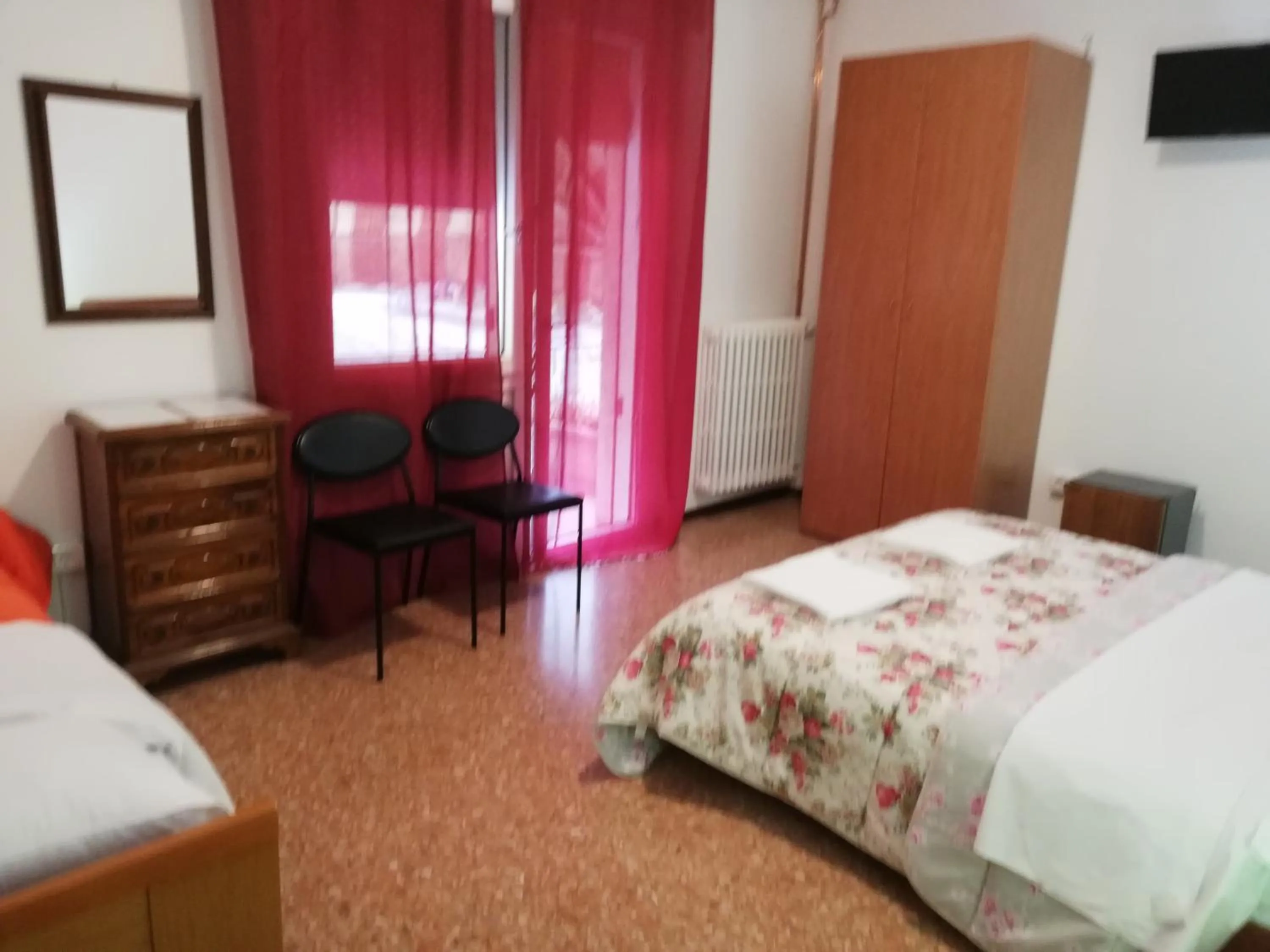 Garden view, Bed in Venice Best Vacation