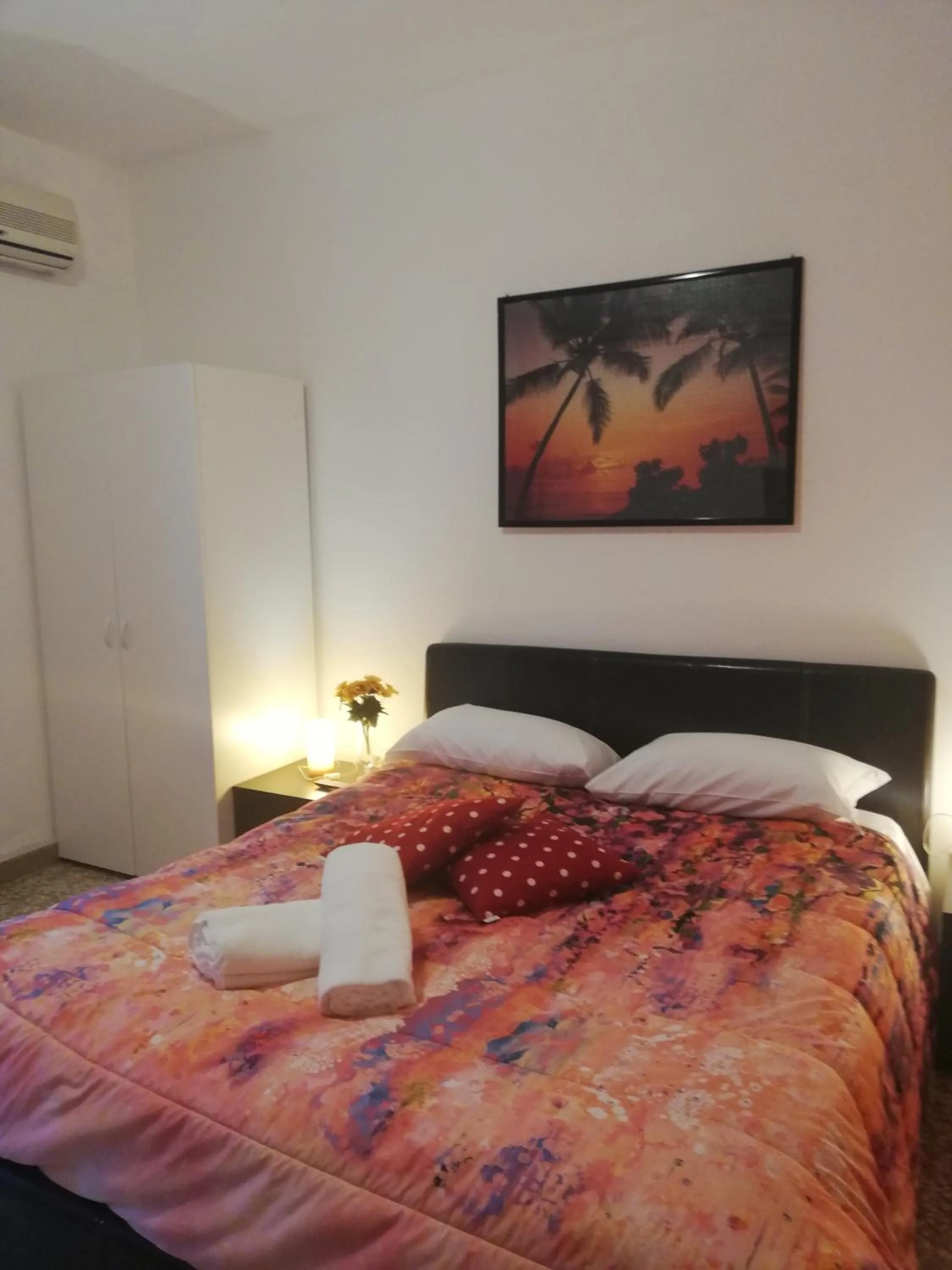 Bed in Venice Best Vacation