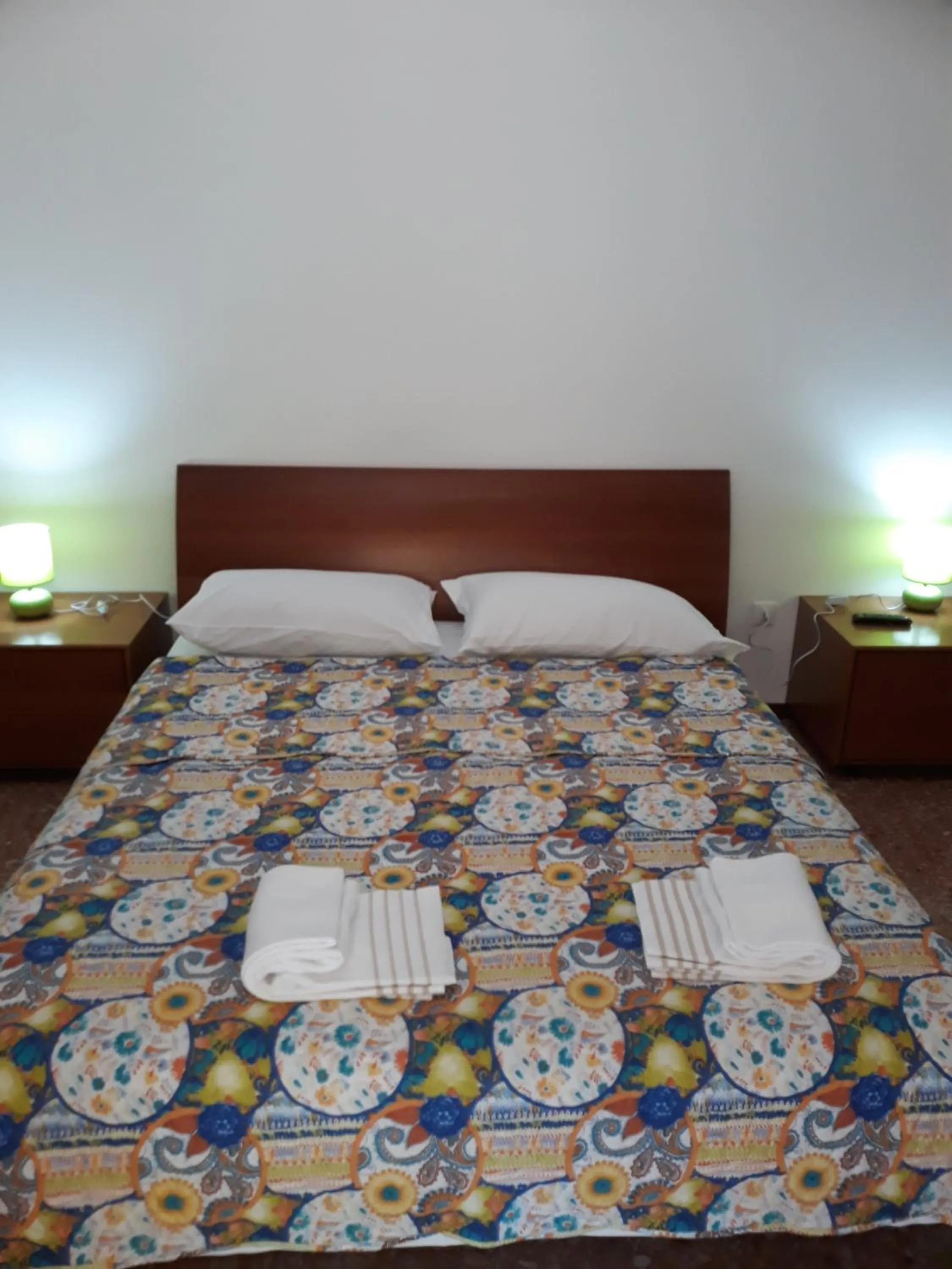 Garden view, Bed in Venice Best Vacation