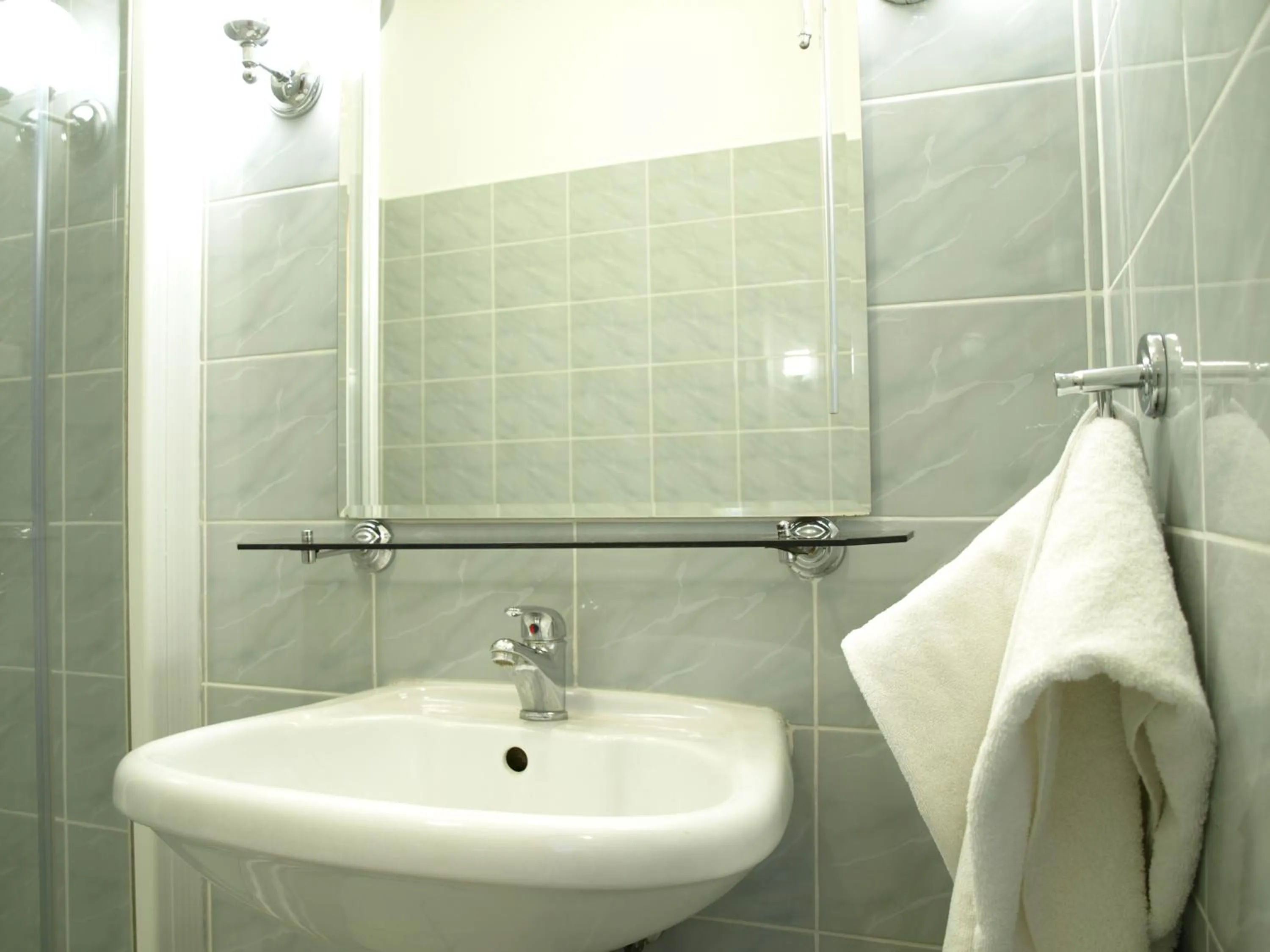 Bathroom in Cracow Old Town Guest House