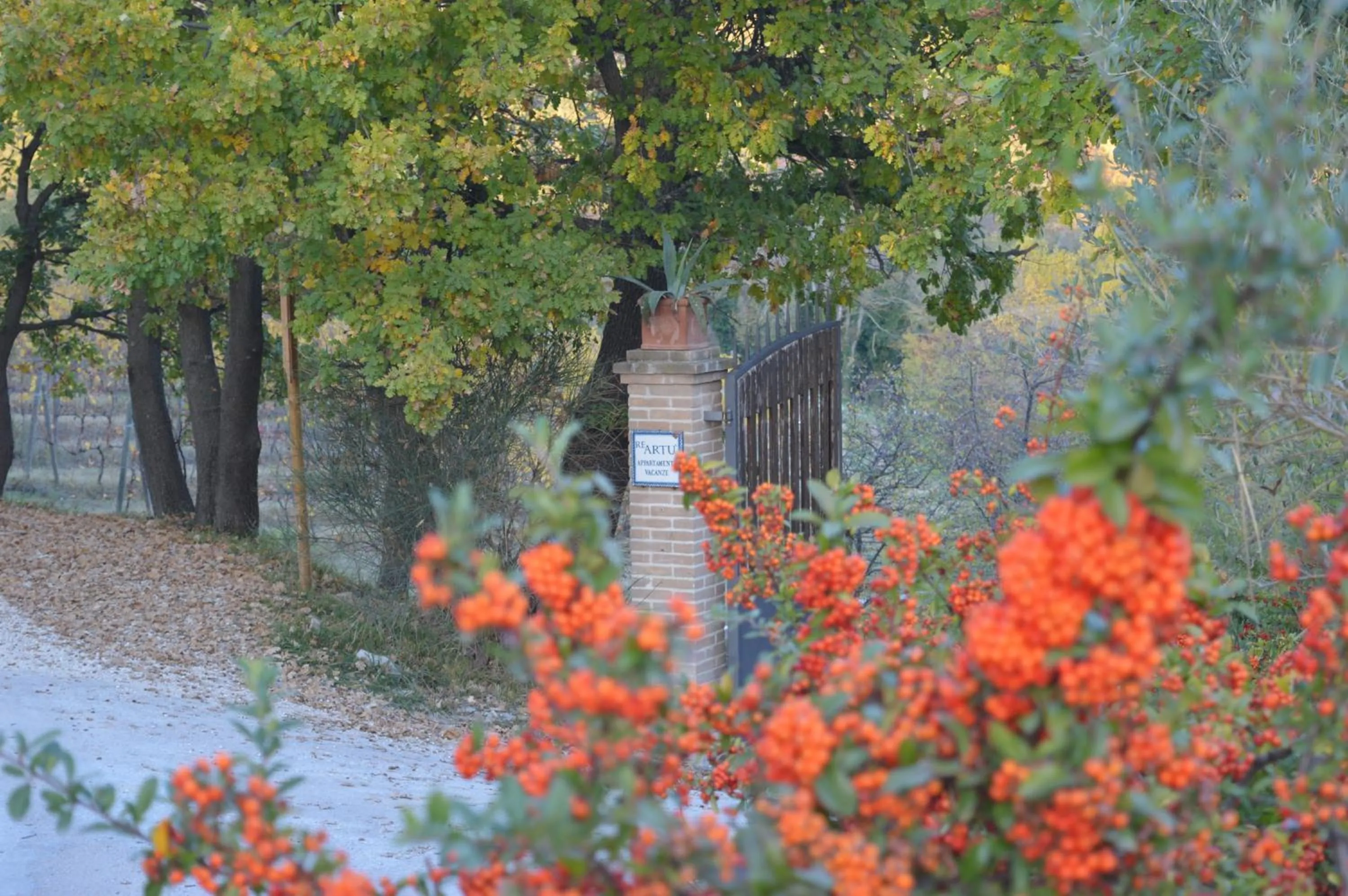 Property logo or sign in Re Artù Assisi Country Lifestyle