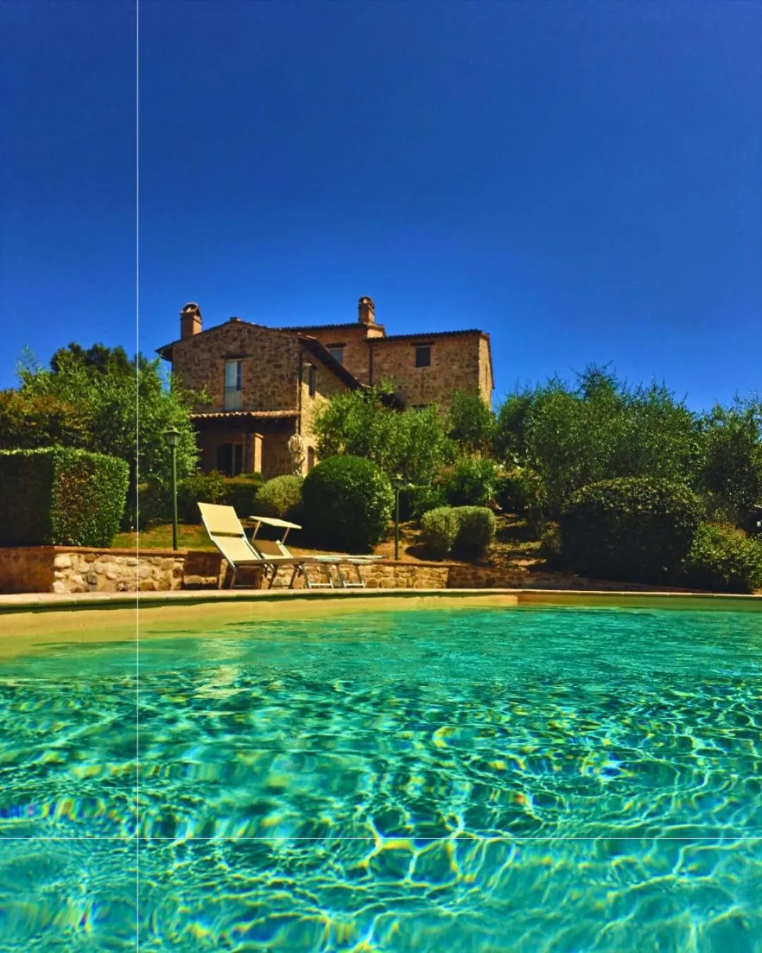 Swimming pool in Re Artù Assisi Country Lifestyle