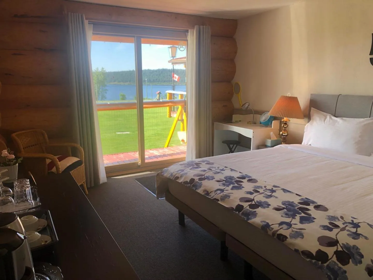 Natural landscape, Bed in Cariboo Log Guest House