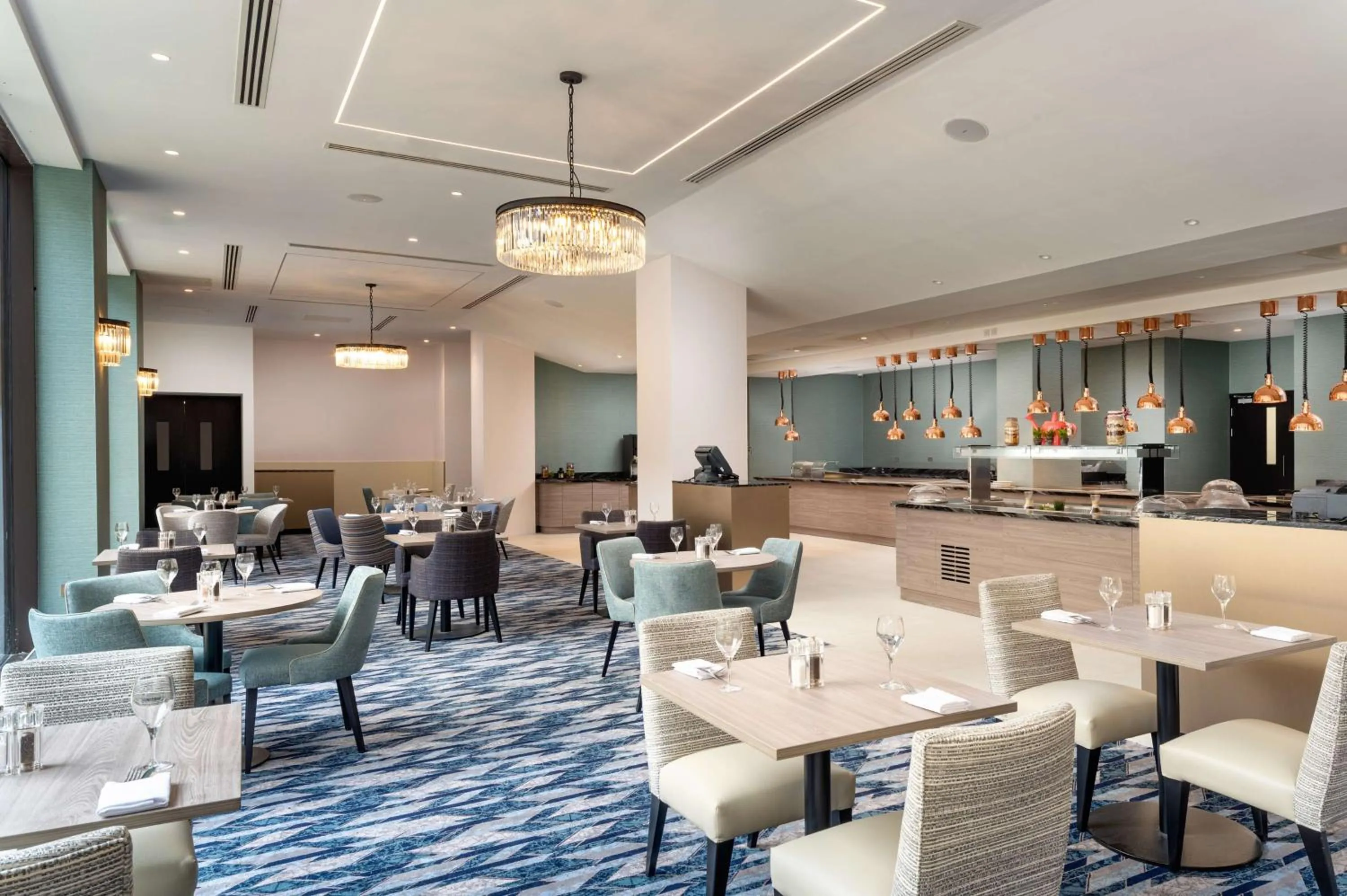 Restaurant/places to eat in Hilton London Gatwick Airport