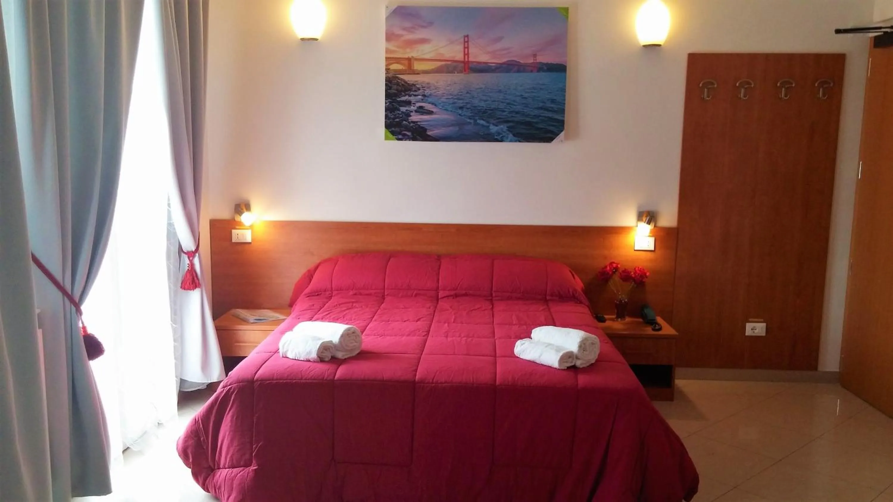 Bed in Venice Airport Room