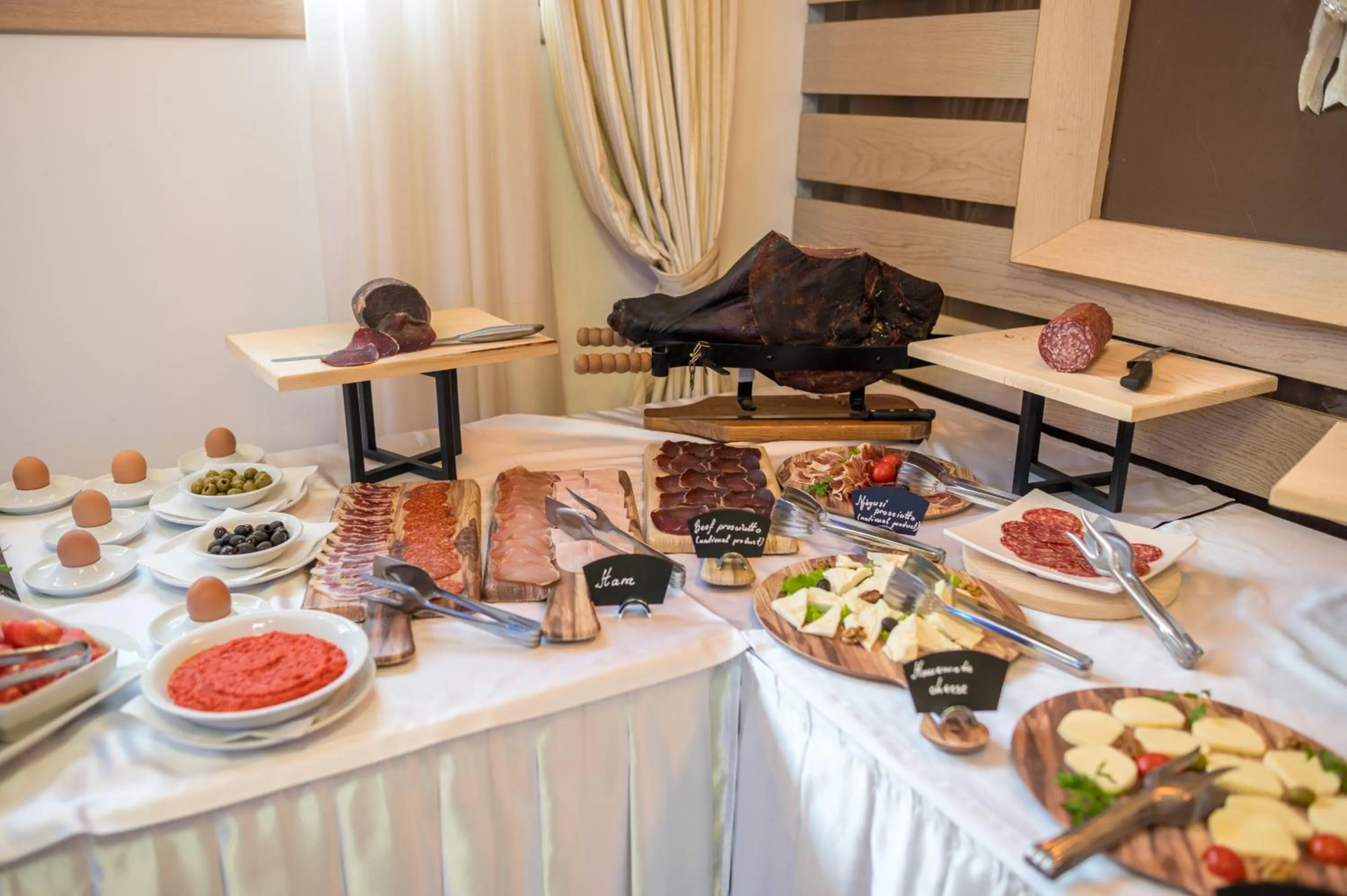 Breakfast in Hotel Soa