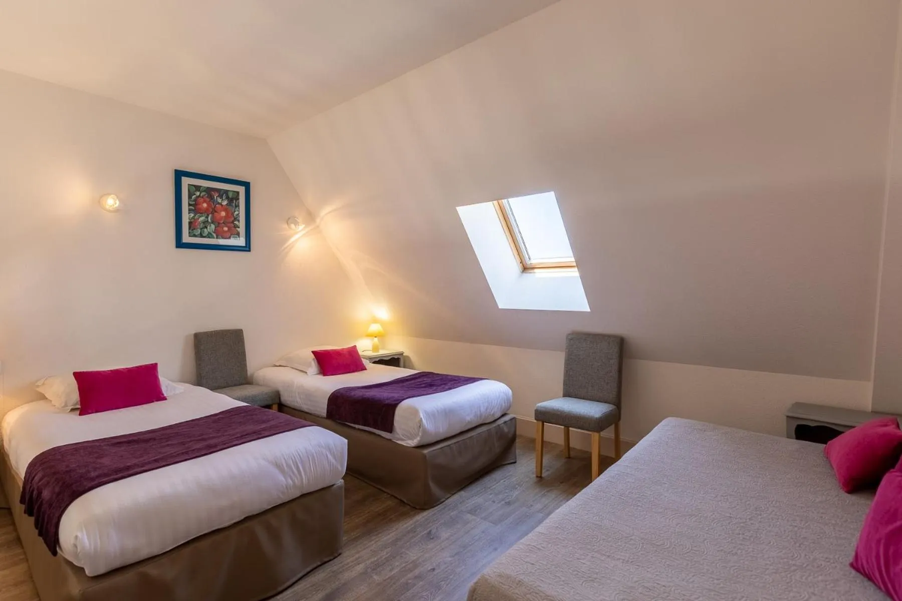 Photo of the whole room, Bed in L'Oustal de Vézac