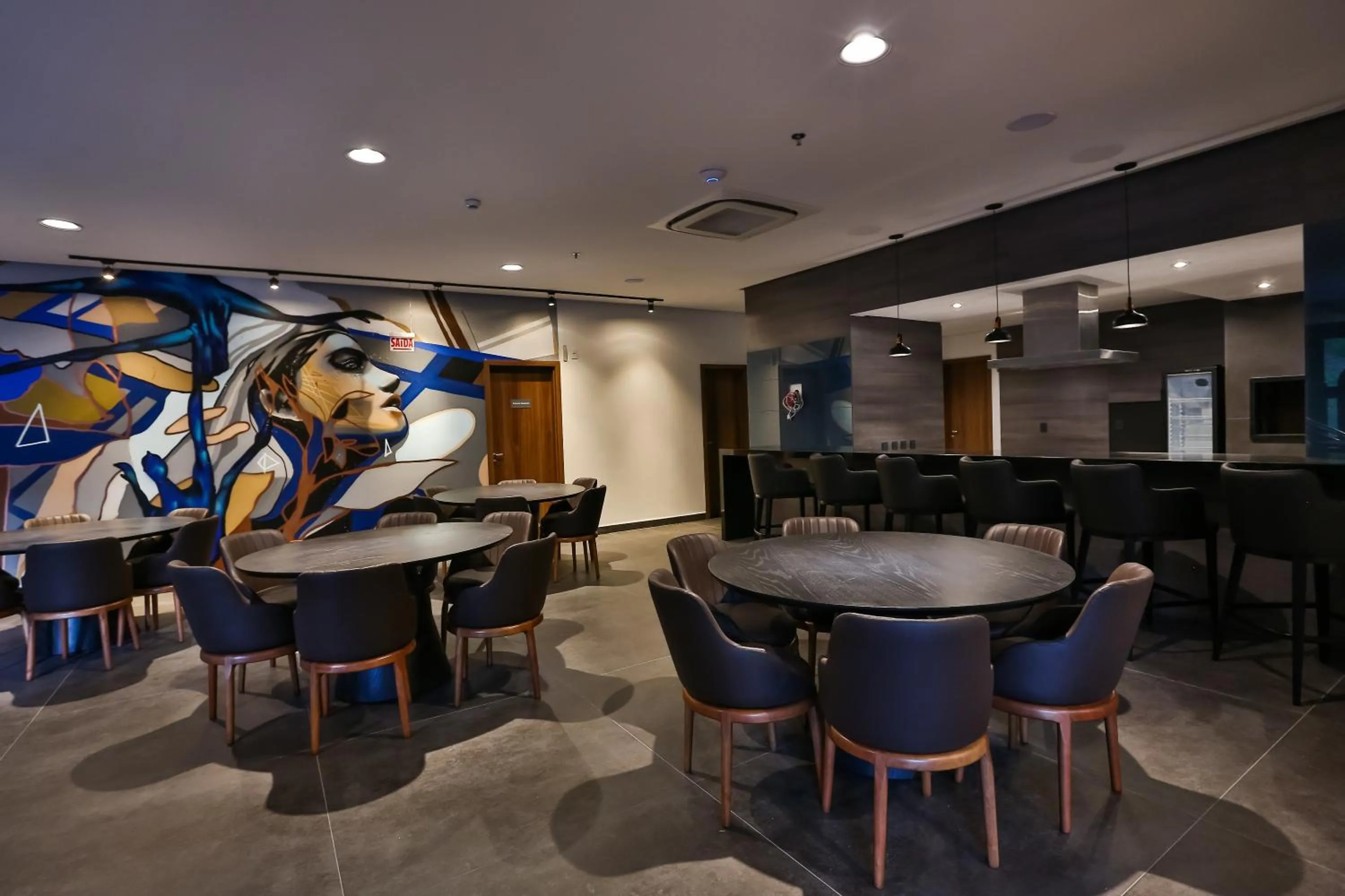 Restaurant/places to eat in Quality Hotel Blumenau