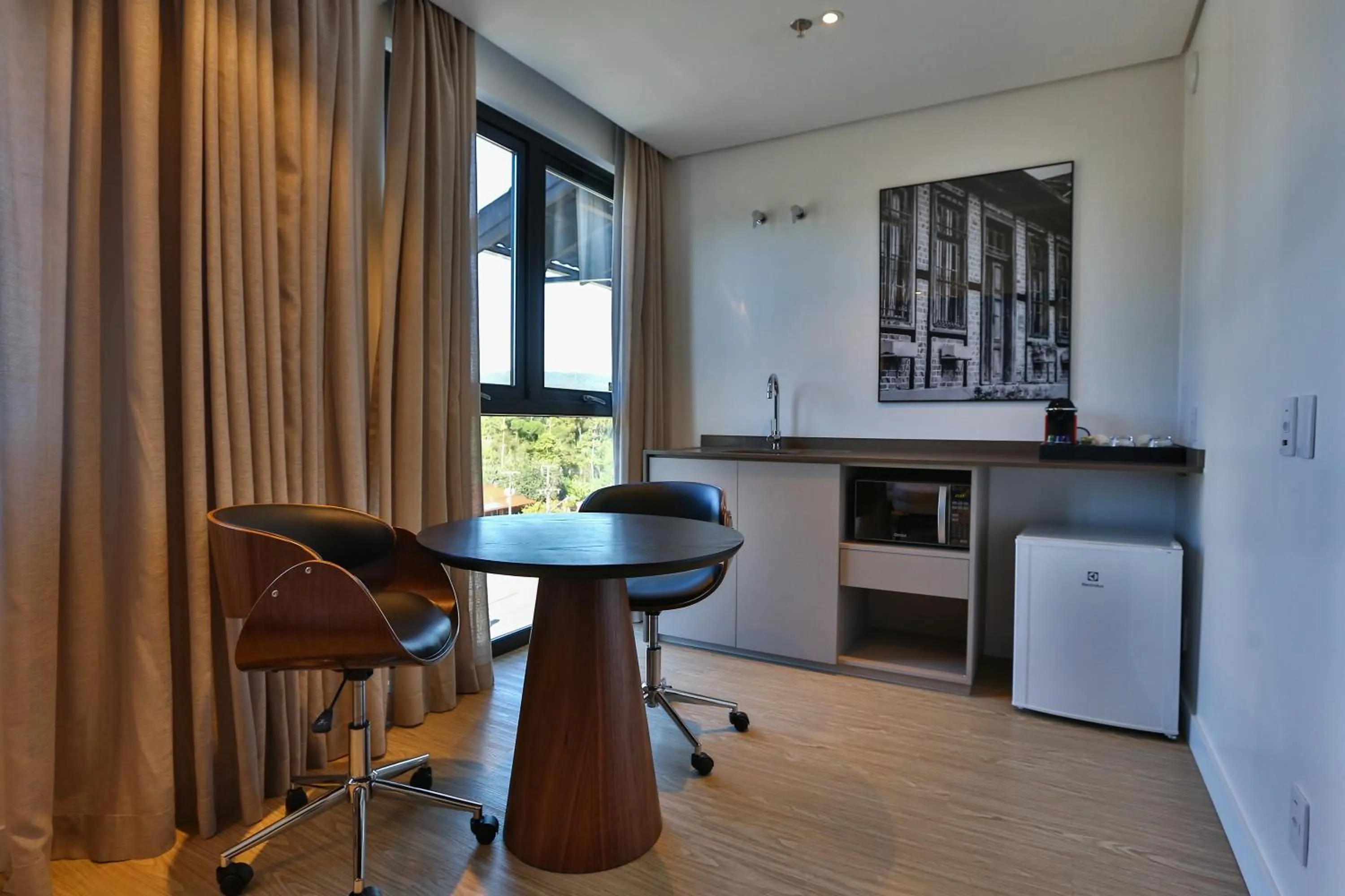 Seating area in Quality Hotel Blumenau