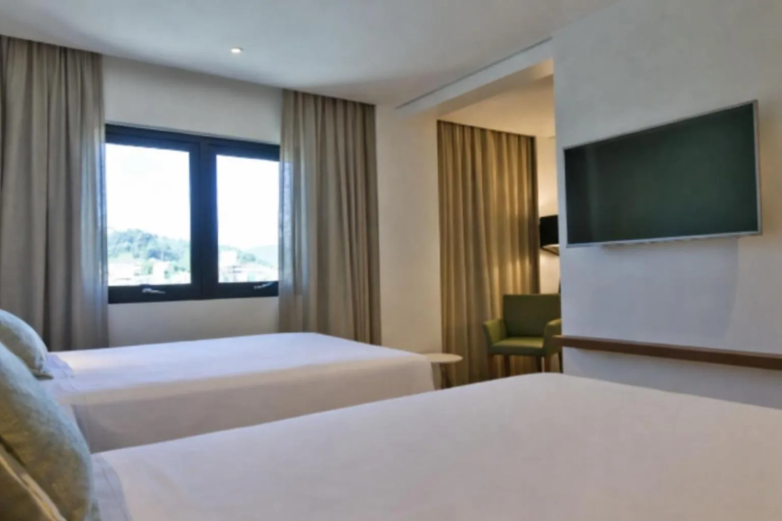 Bed in Quality Hotel Blumenau