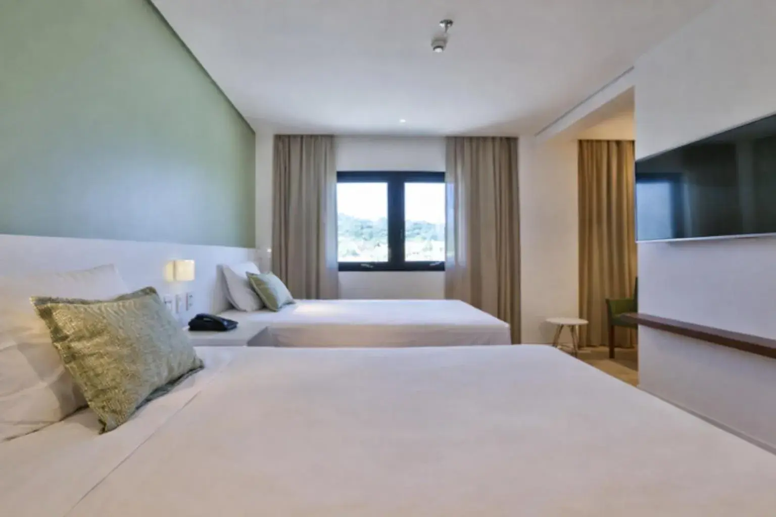Superior Room with 2 Double Beds in Quality Hotel Blumenau Superior Room with 2 Double Beds in Quality Hotel Blumenau