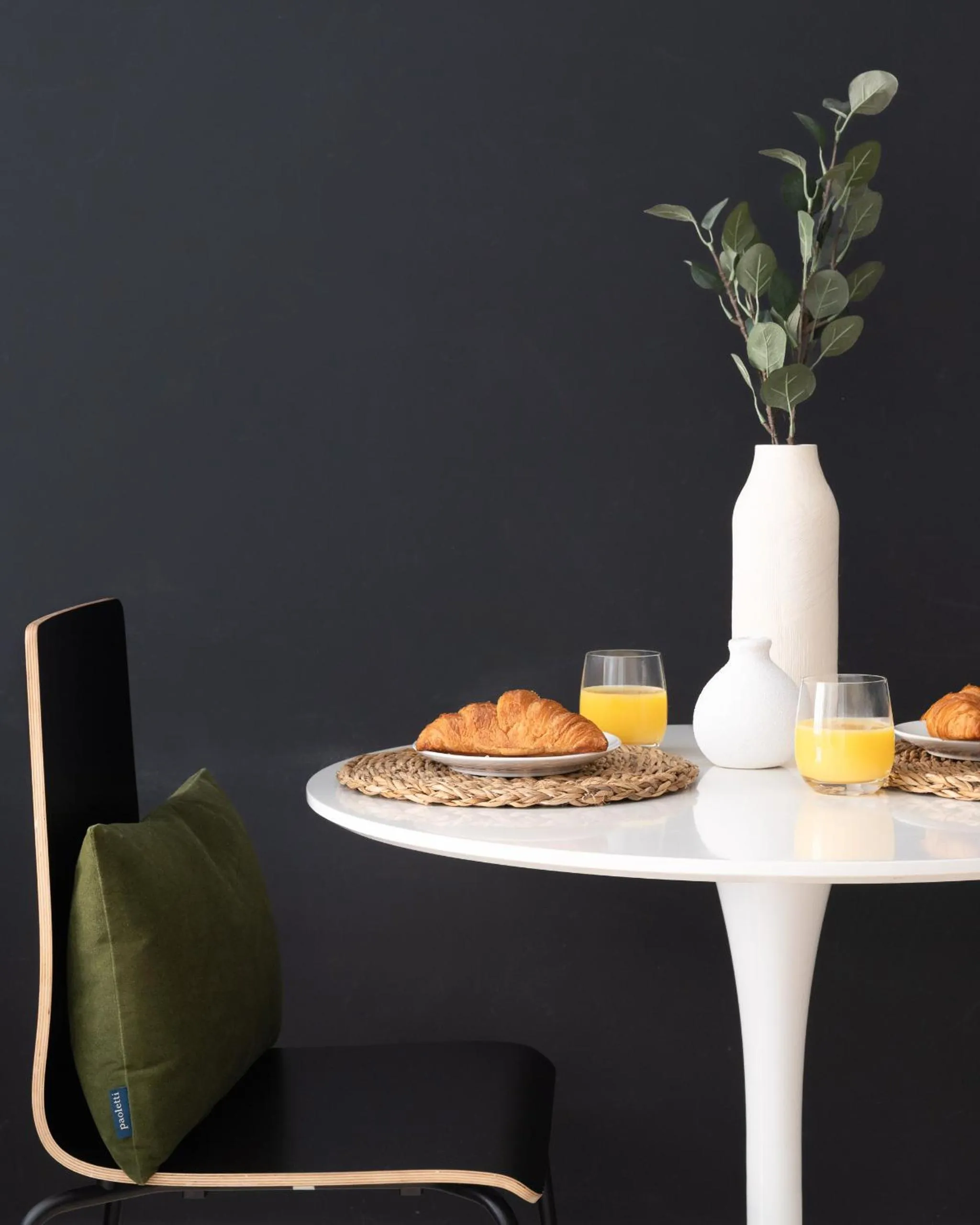 Living room in Oxford Circus Apartments by Calton Living