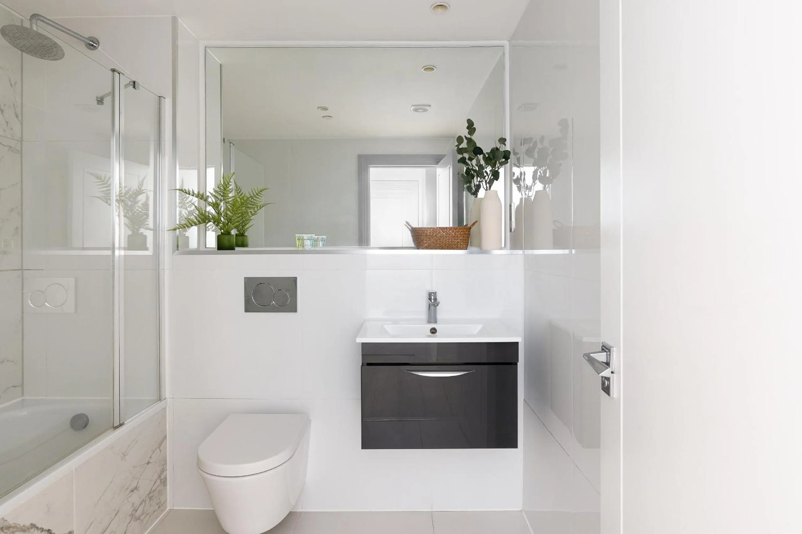 Bathroom in Oxford Circus Apartments by Calton Living