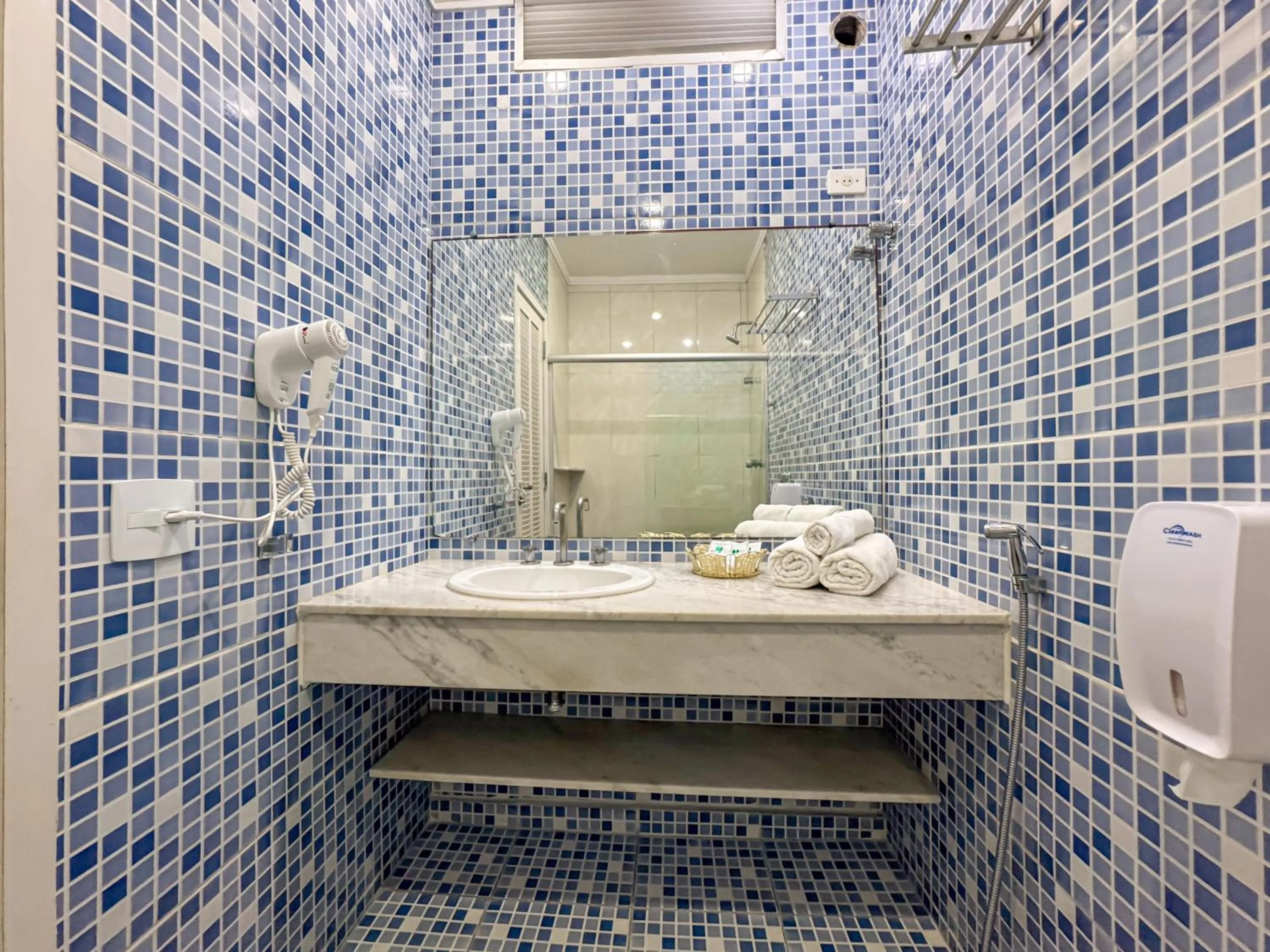 Bathroom in Hotel Nacional Inn Guarujá
