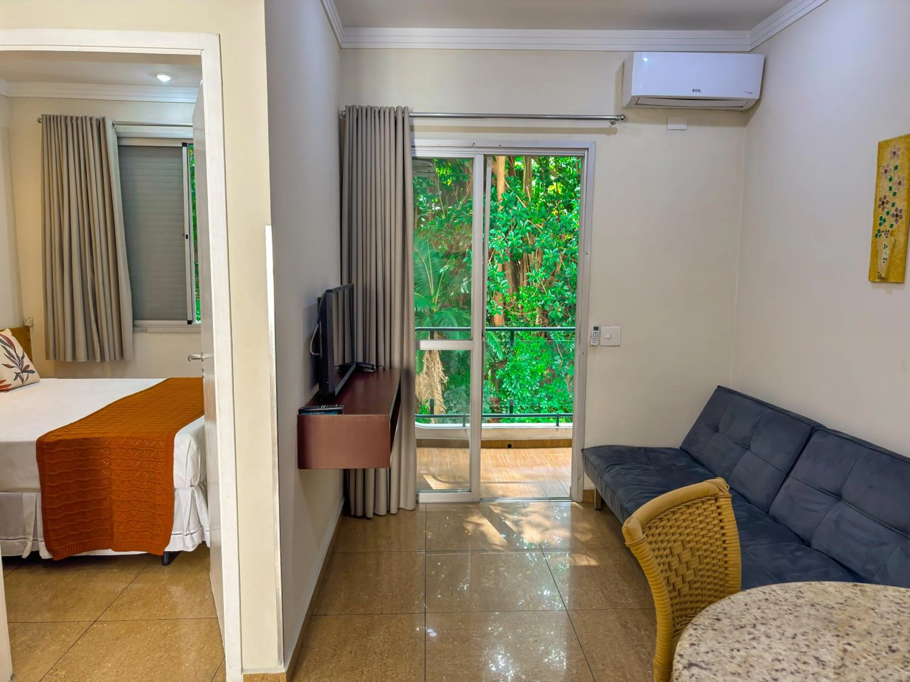Seating area, Bed in Hotel Nacional Inn Guarujá