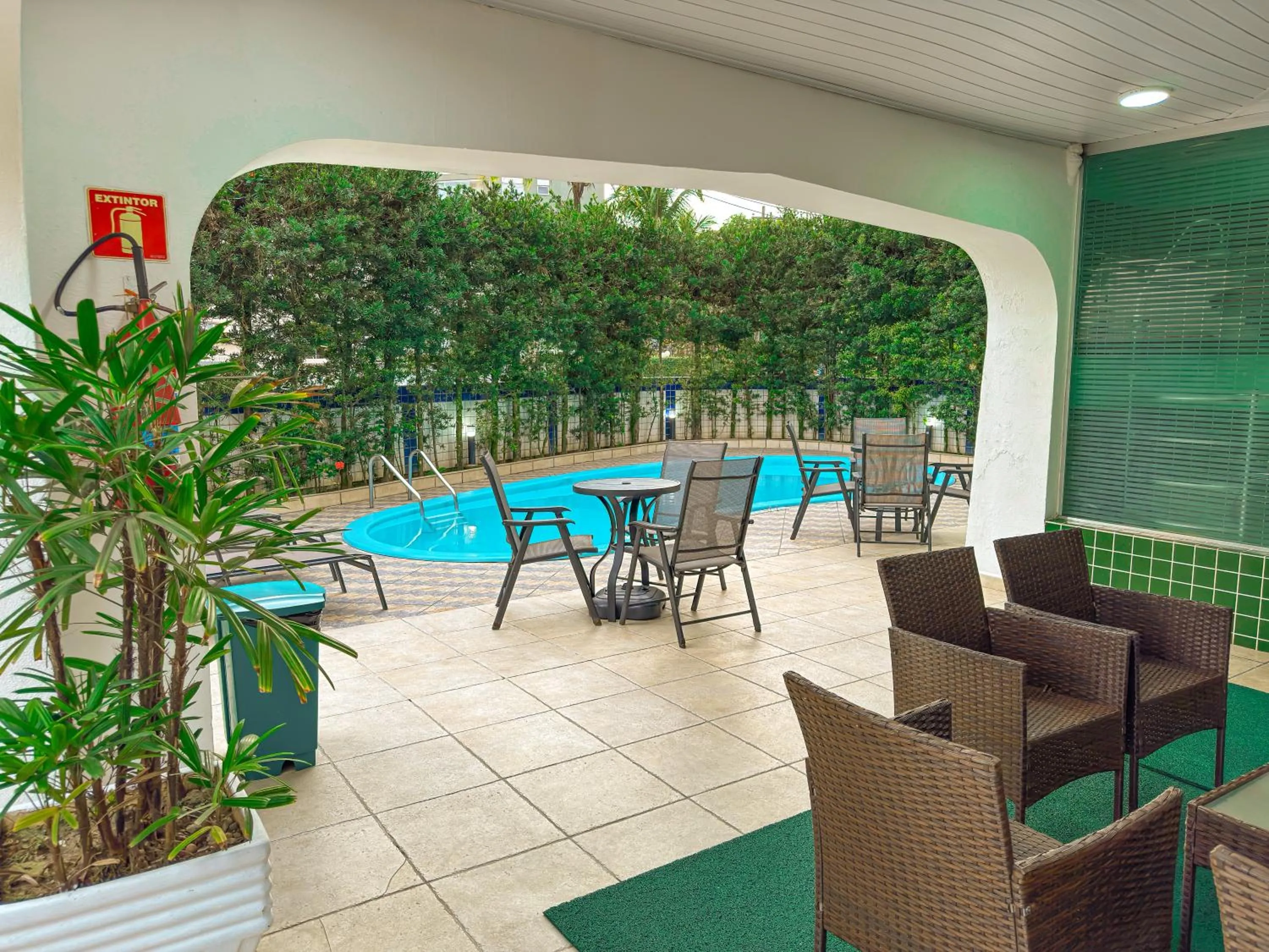Swimming pool in Hotel Nacional Inn Guarujá