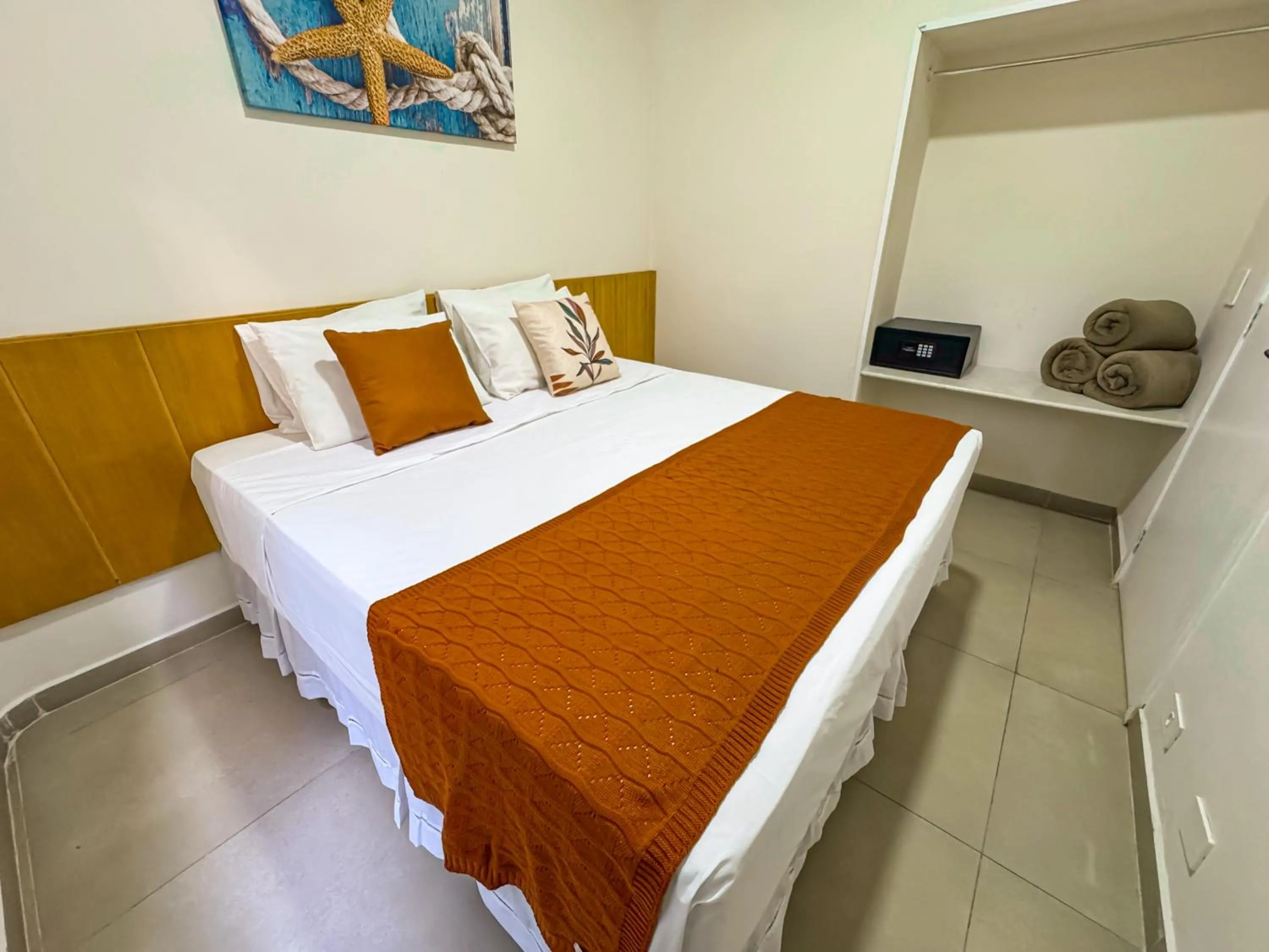 Bedroom, Bed in Hotel Nacional Inn Guarujá