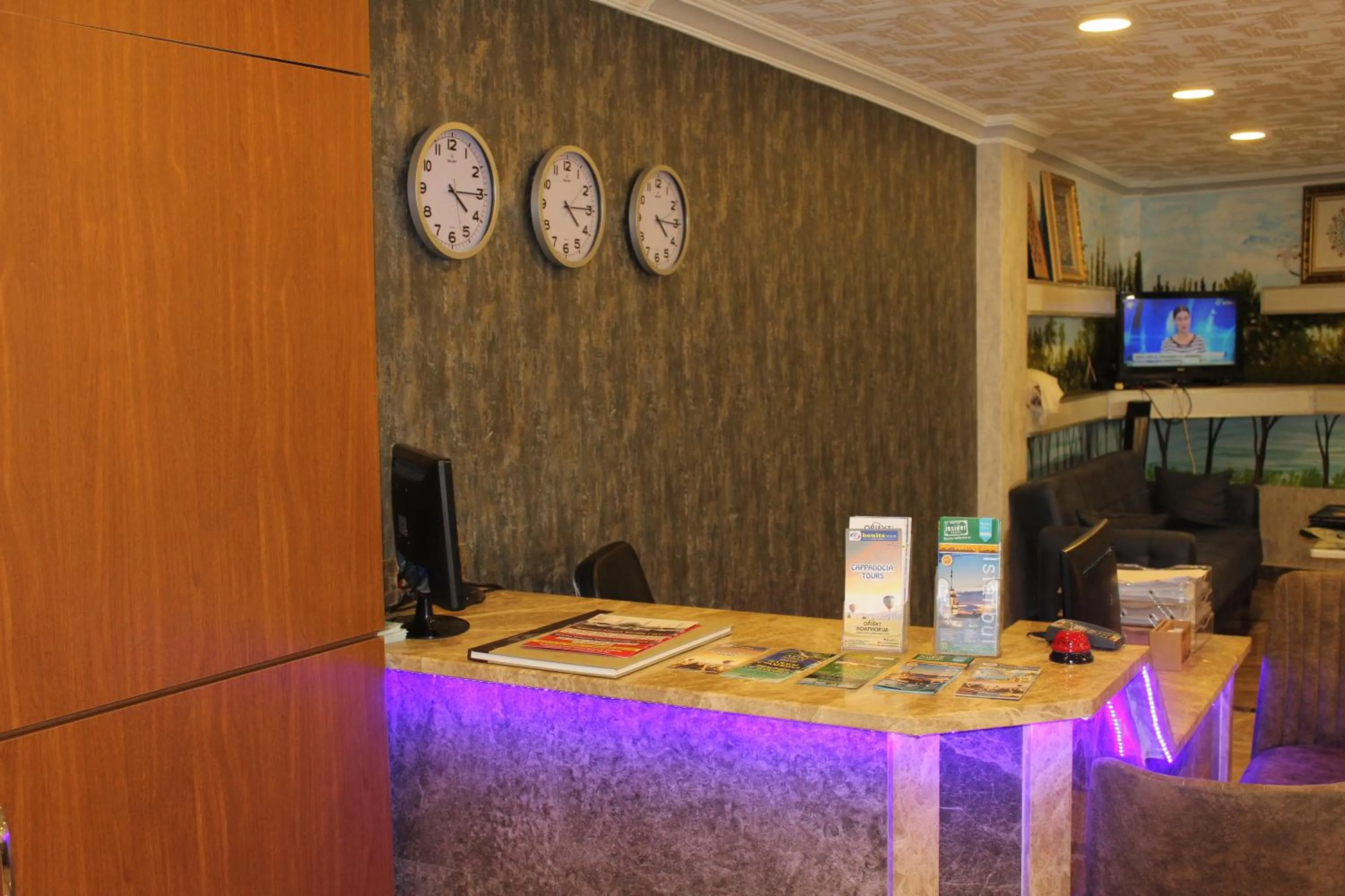 Lobby or reception in Omega Inn