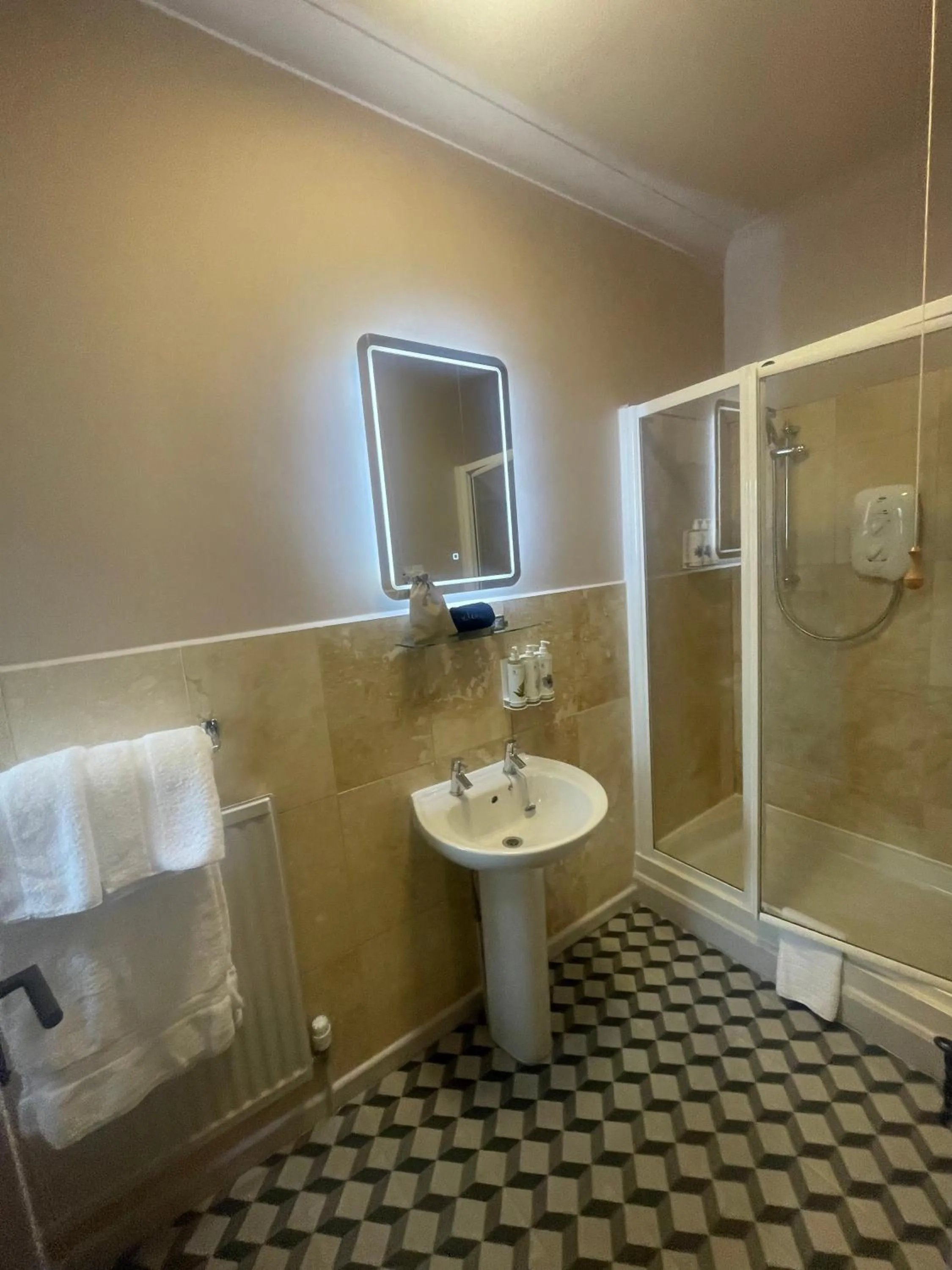 Bathroom in The Hostelrie at Goodrich