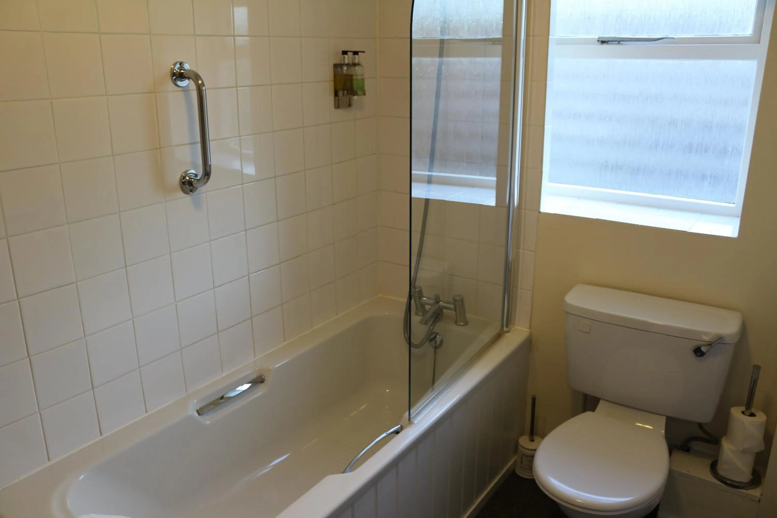 Bathroom in The Hostelrie at Goodrich