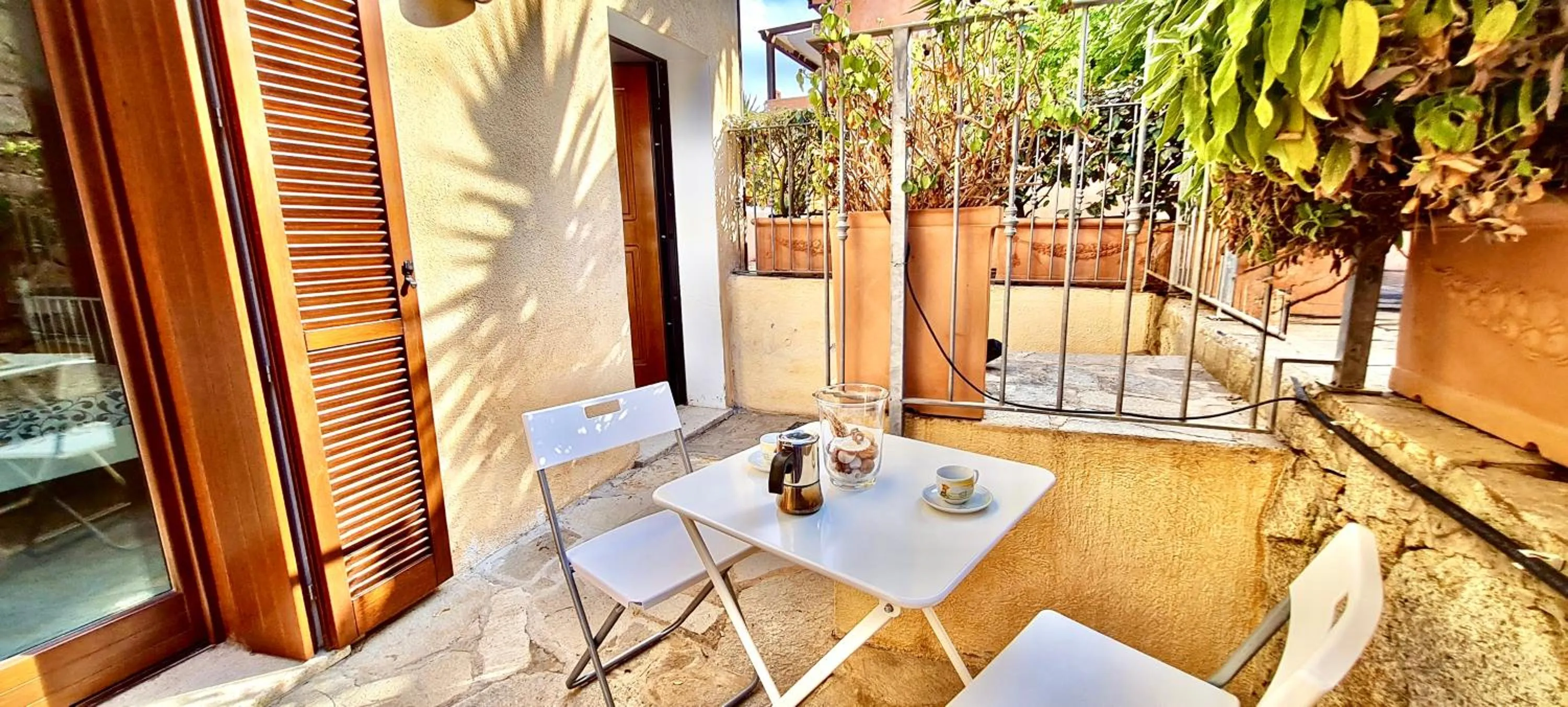 Patio in Residence Borgo Punta Villa