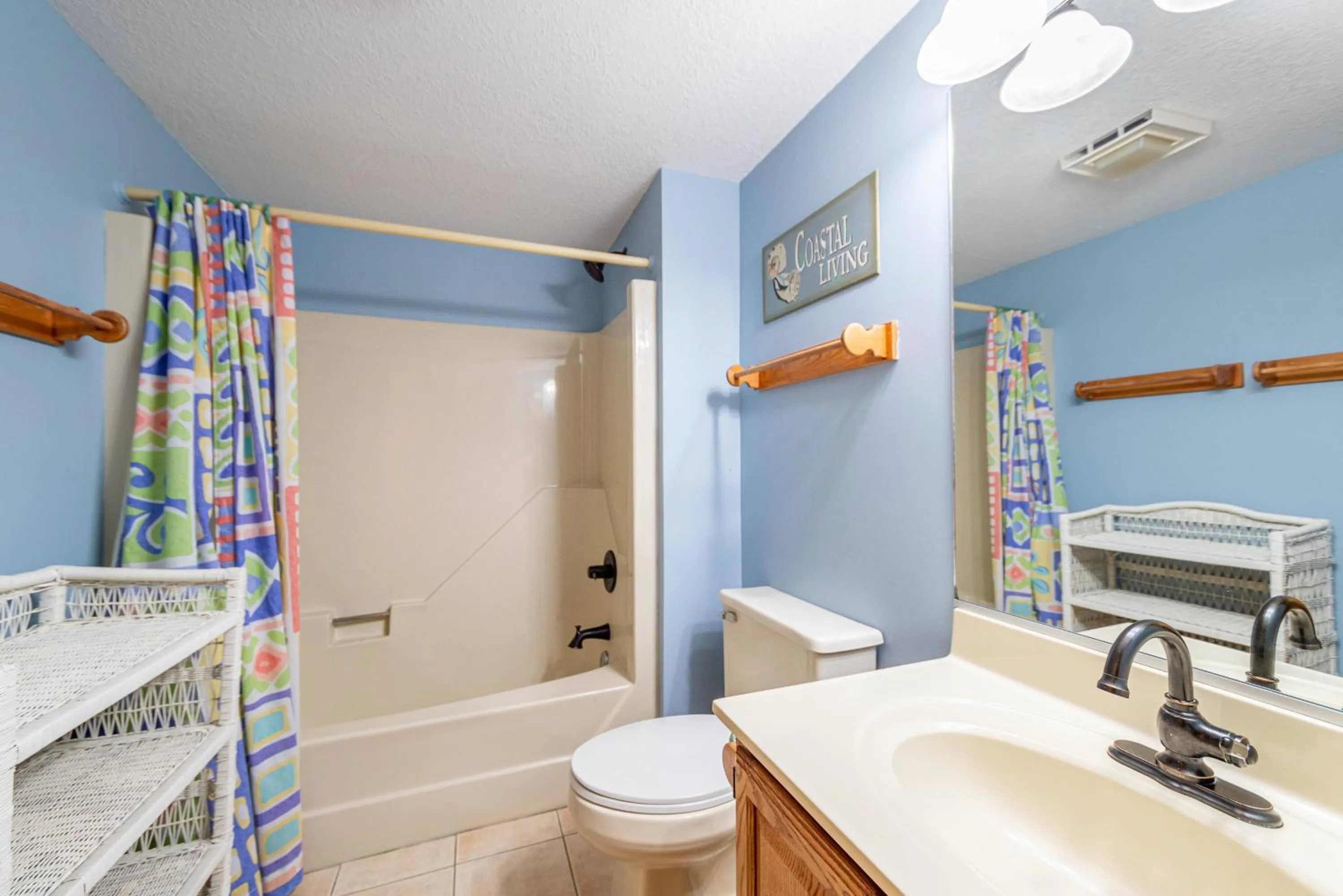 Blue Moon - Corolla, Crown Point, 240 Yds to Beach, Hot Tub, Pets OK, Community Pool and Tennis