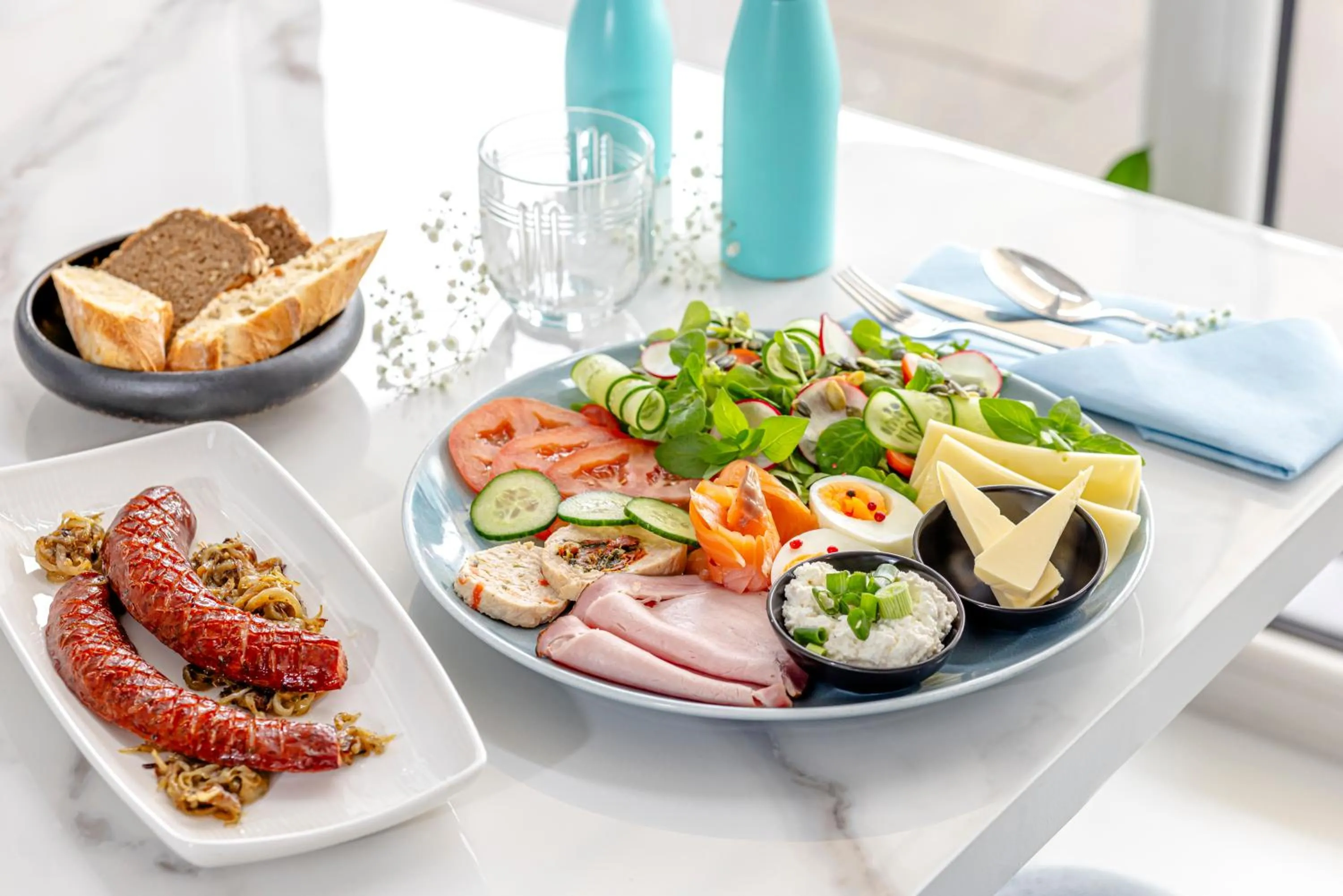 Food in NoBo Hotel - business