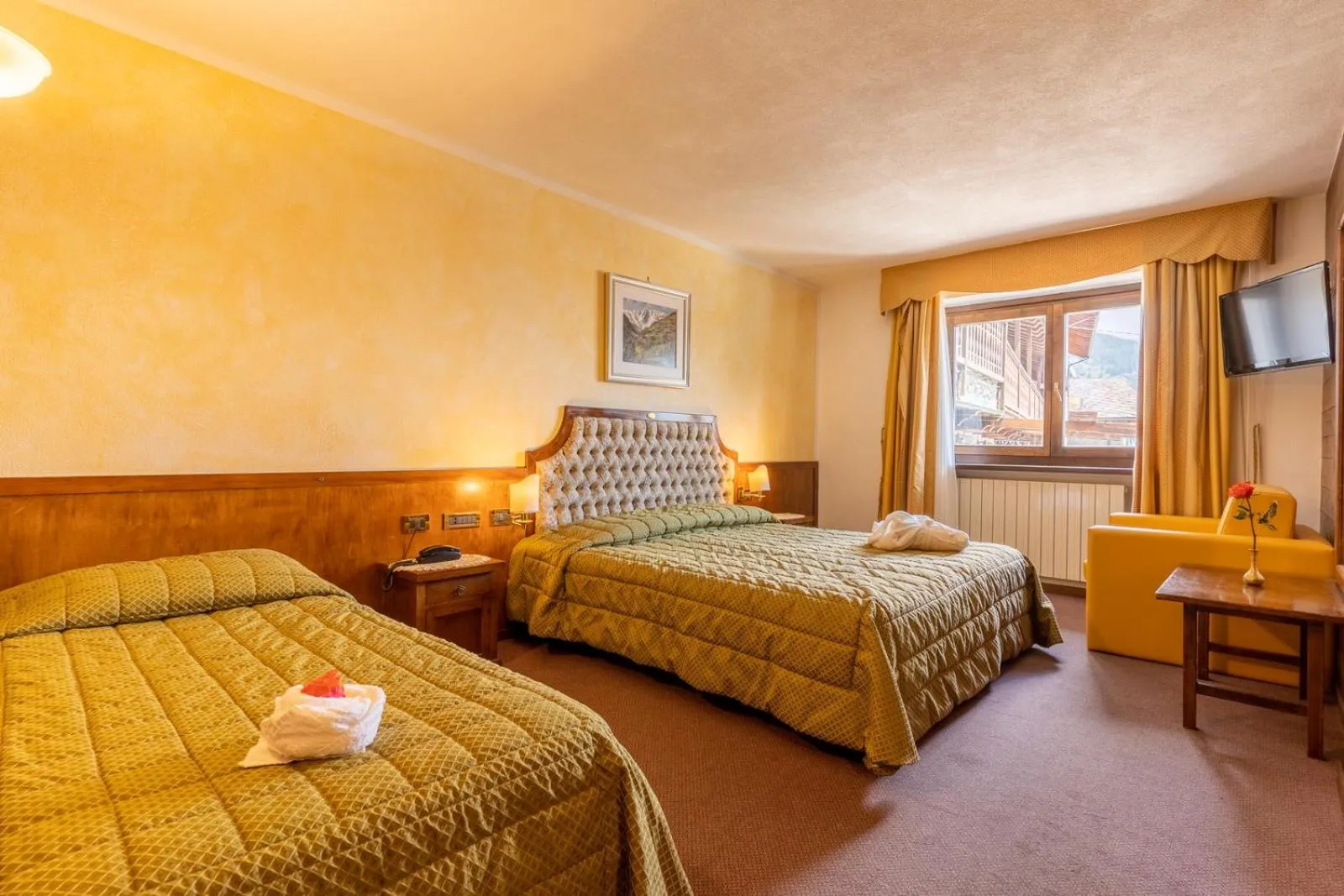 Bed in Hotel Des Alpes